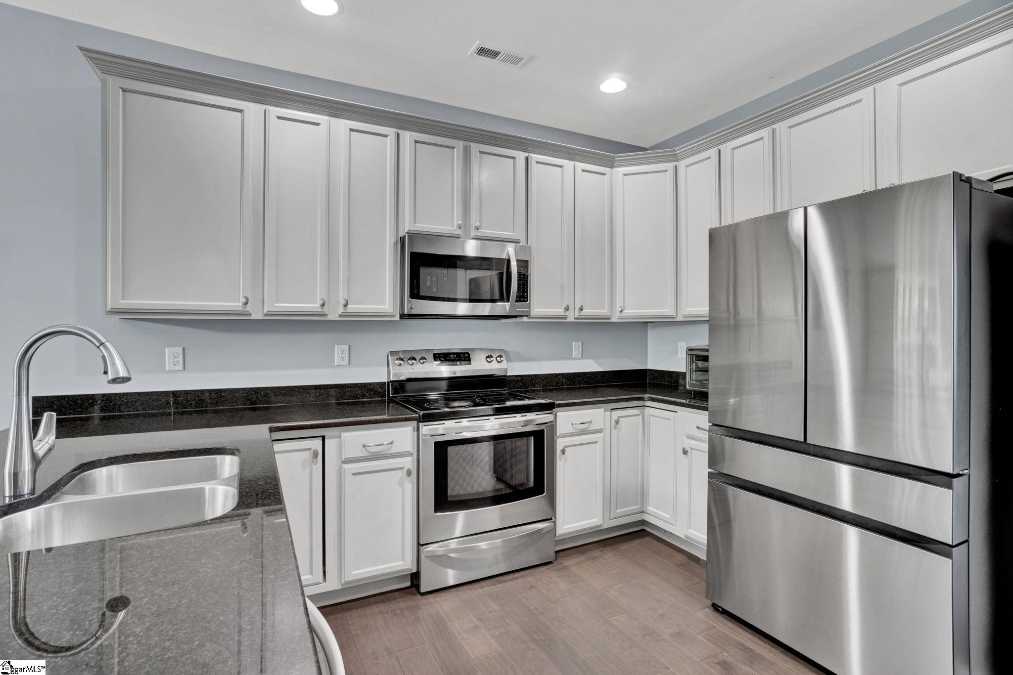 945 Garnet Circle Chesnee, SC 29323