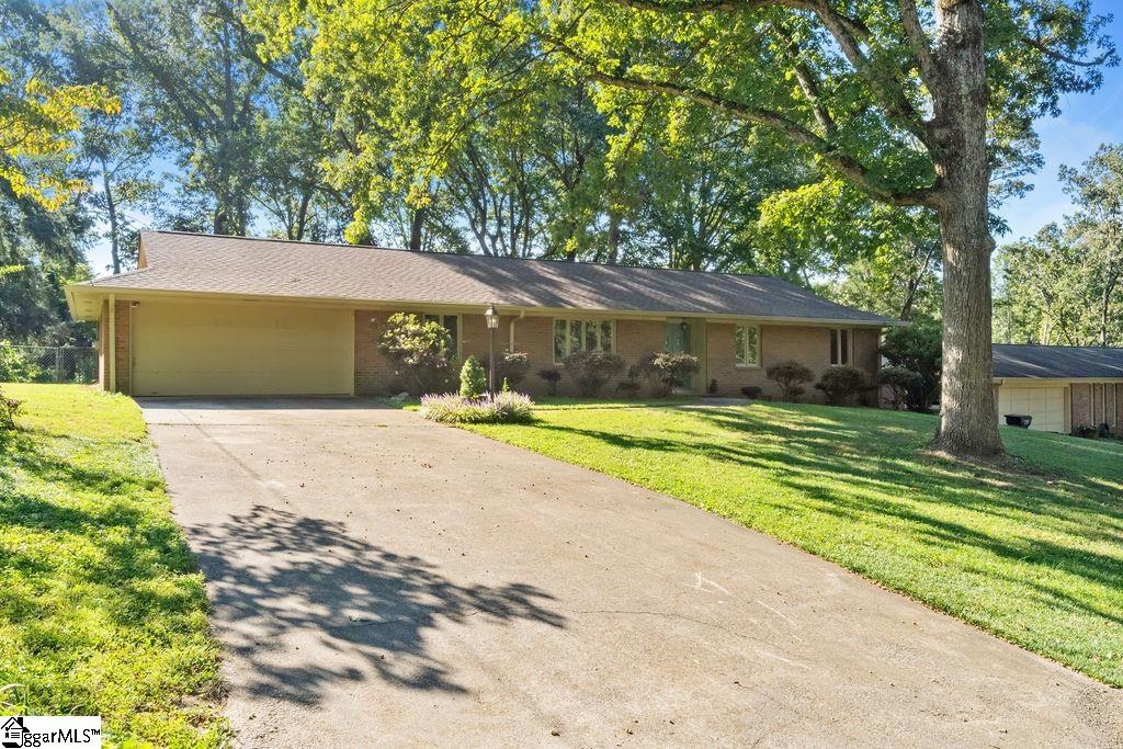 107 Wood Heights Avenue Taylors, SC 29687