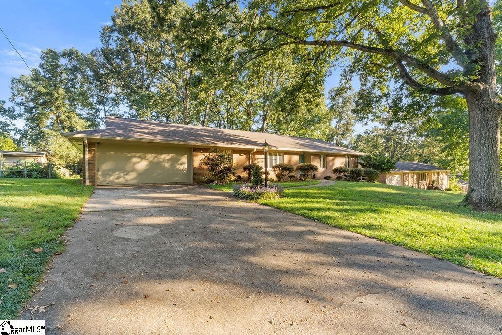 107 Wood Heights Avenue Taylors, SC 29687