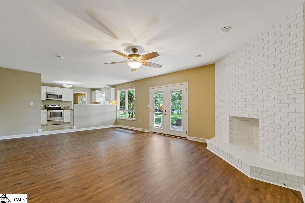 107 Wood Heights Avenue Taylors, SC 29687