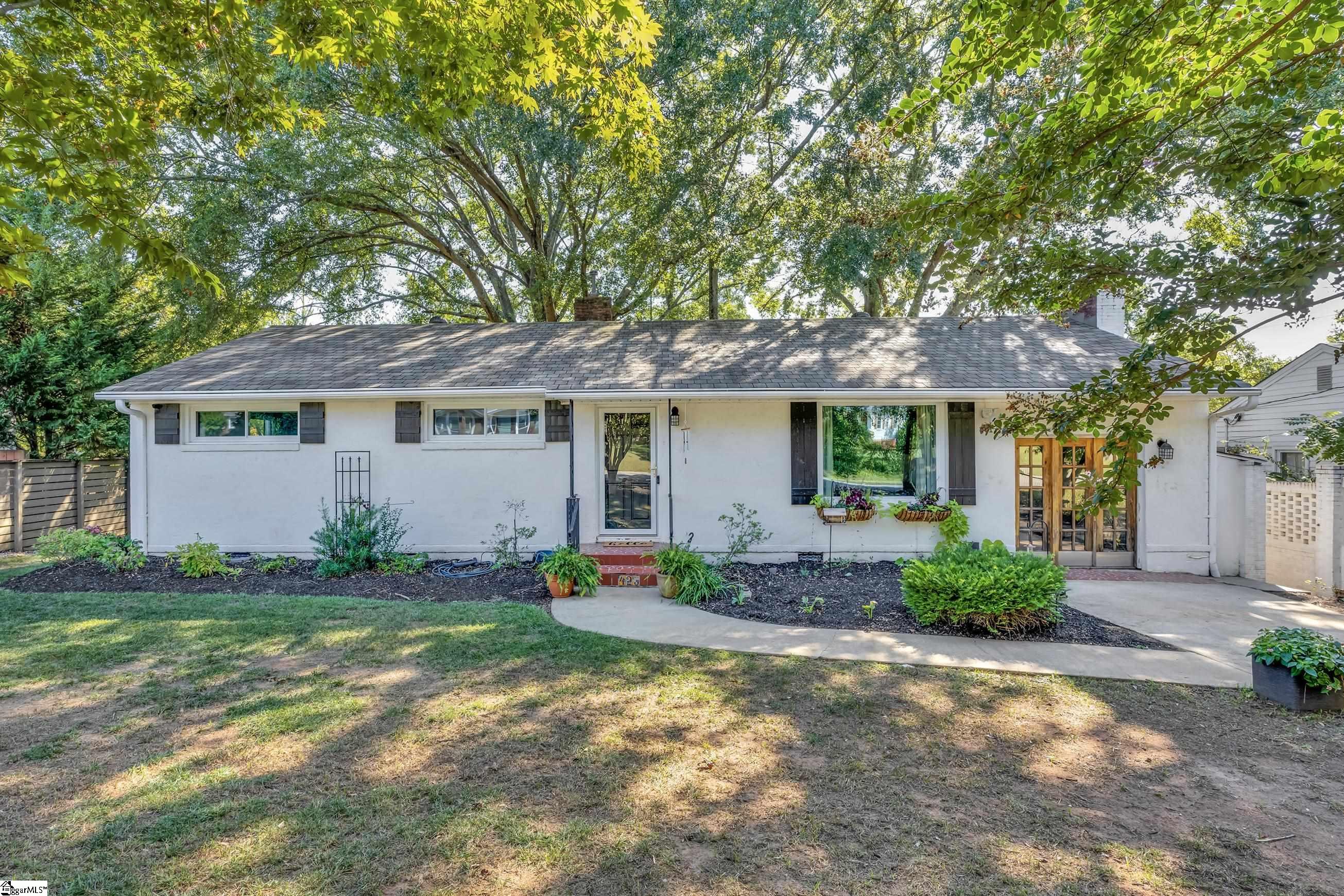 423 Willow Springs Drive Greenville, SC 29607