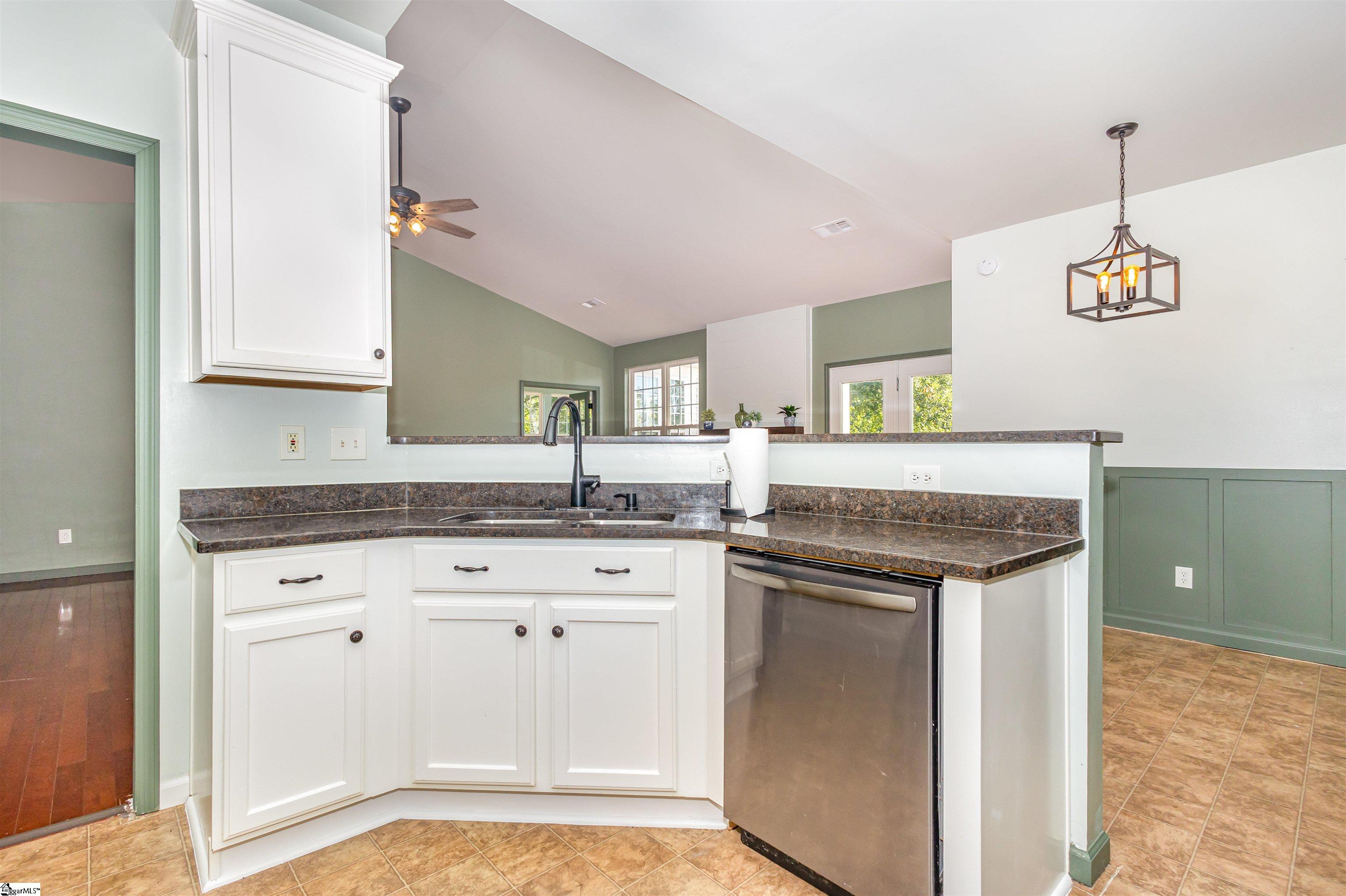 8 Mariscat Place Greenville, SC 29605