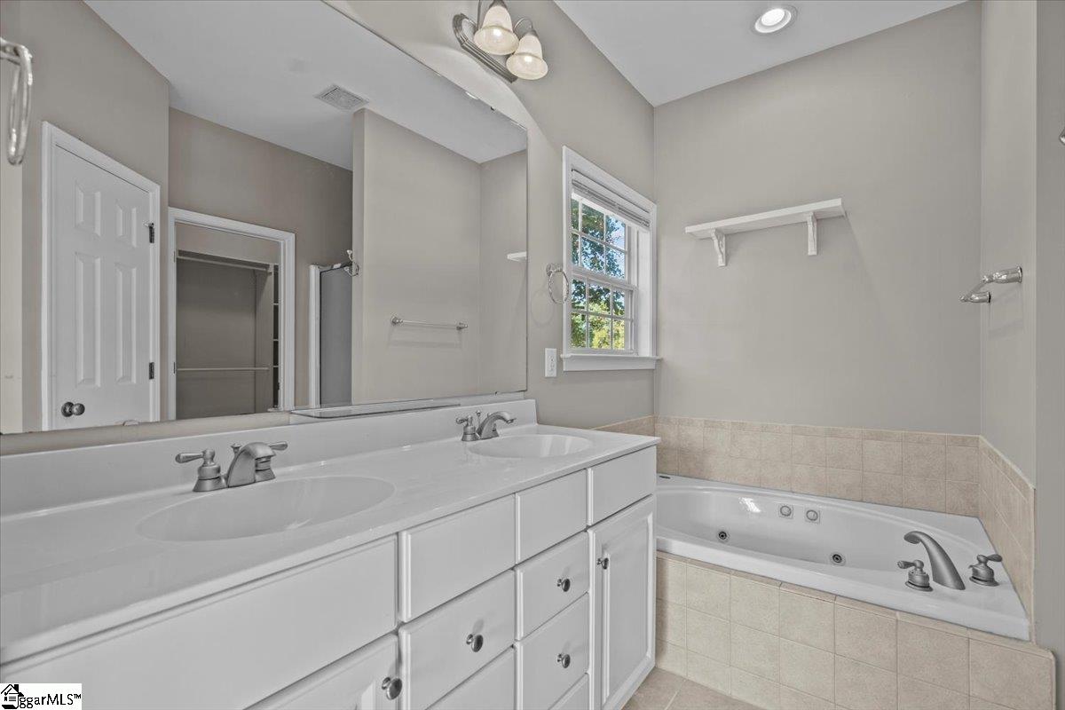 1073 Corrie Crest Drive Boiling Springs, SC 29316