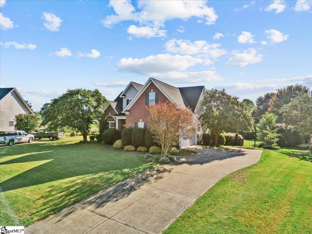 1073 Corrie Crest Drive Boiling Springs, SC 29316