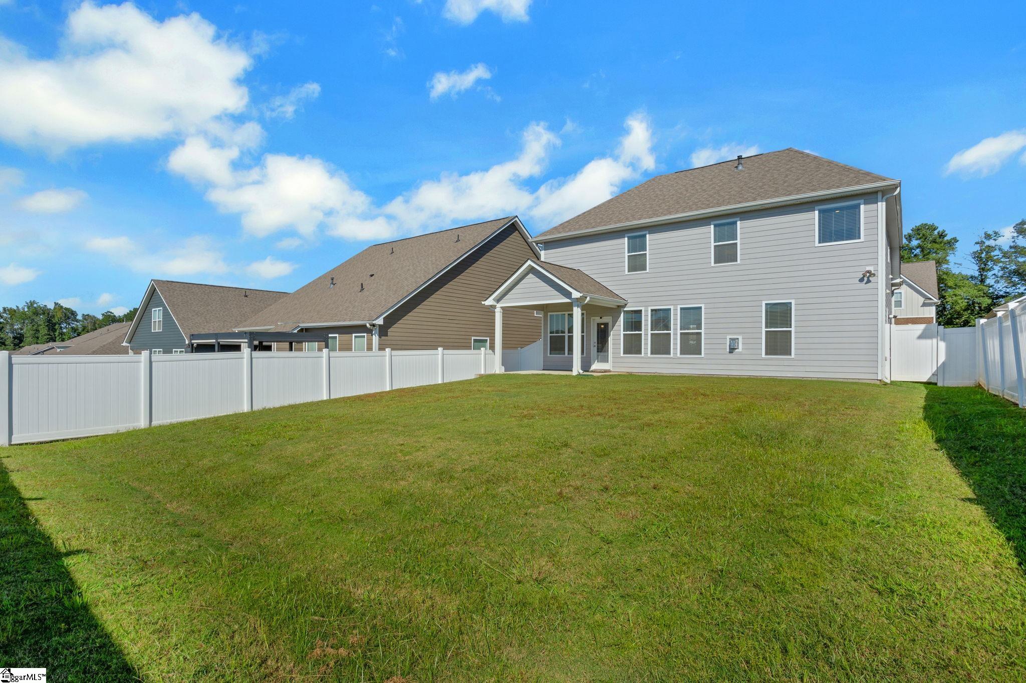 415 Raleighwood Lane Simpsonville, SC 29681