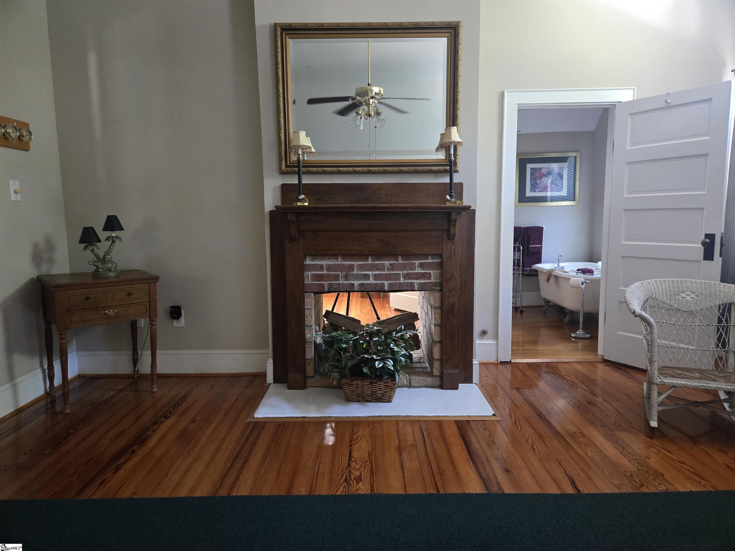 711 Ne Main Street Easley, SC 29640