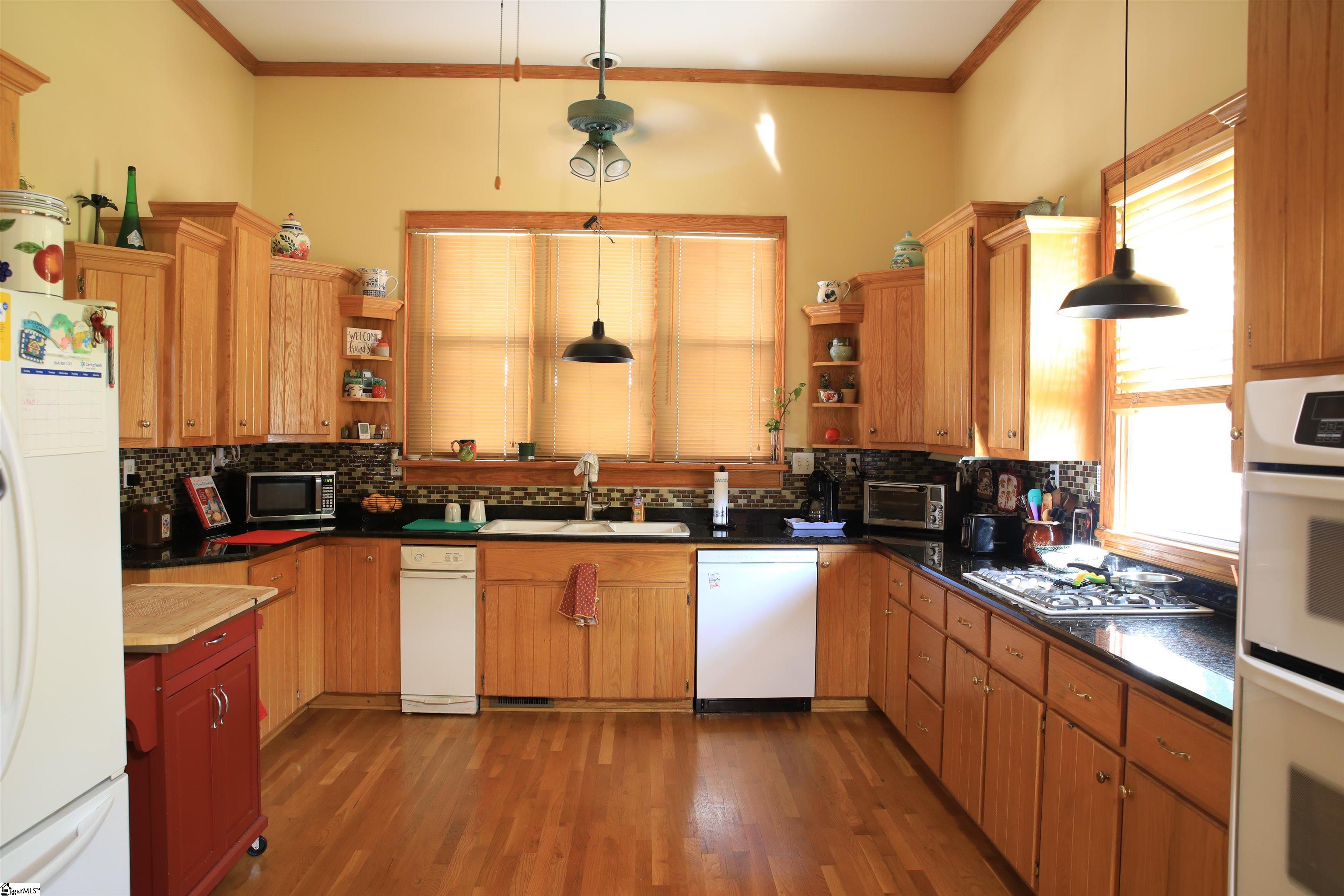 711 Ne Main Street Easley, SC 29640