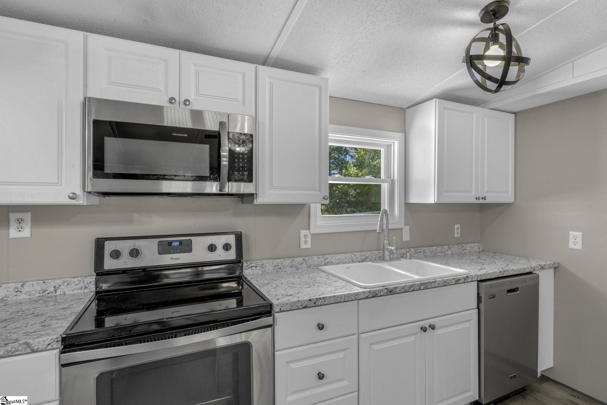 352 Riggins Road Pickens, SC 29671