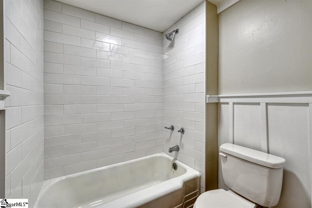 7 Ross Street Greenville, SC 29611