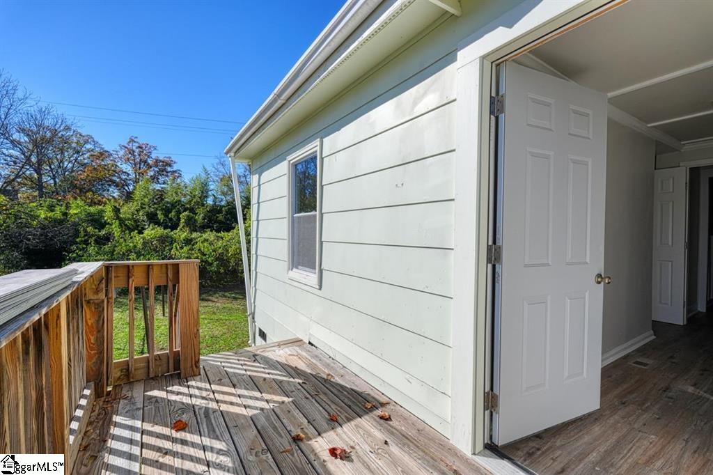 7 Ross Street Greenville, SC 29611
