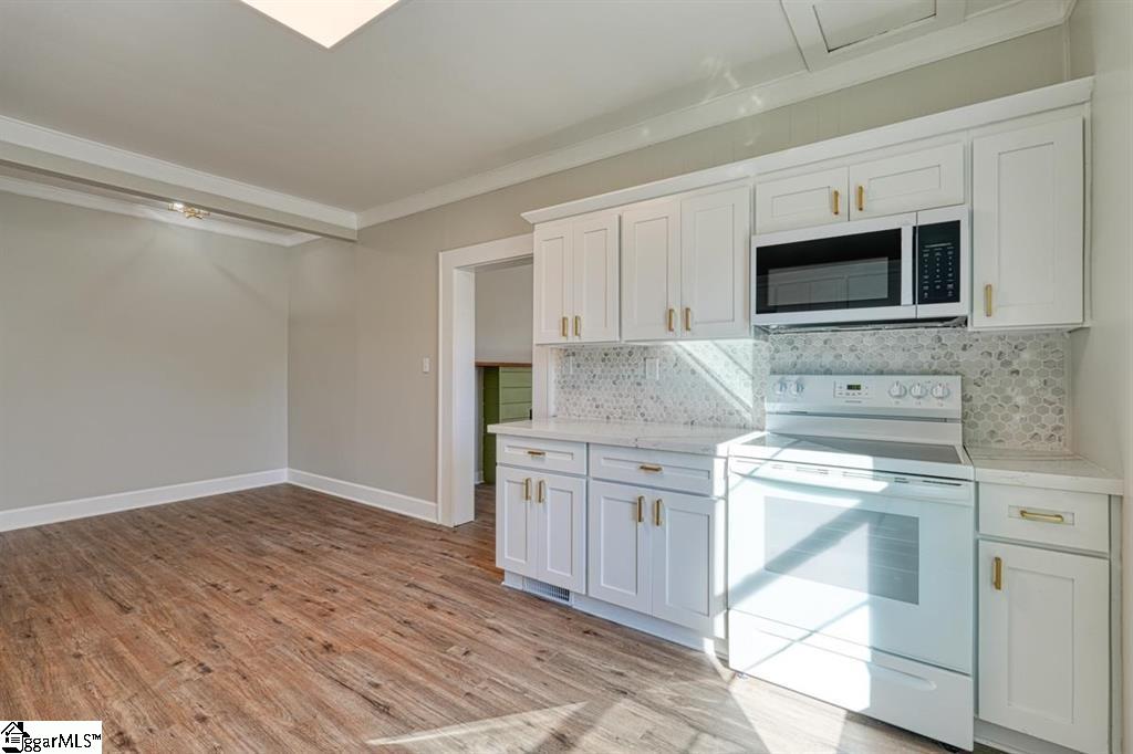7 Ross Street Greenville, SC 29611