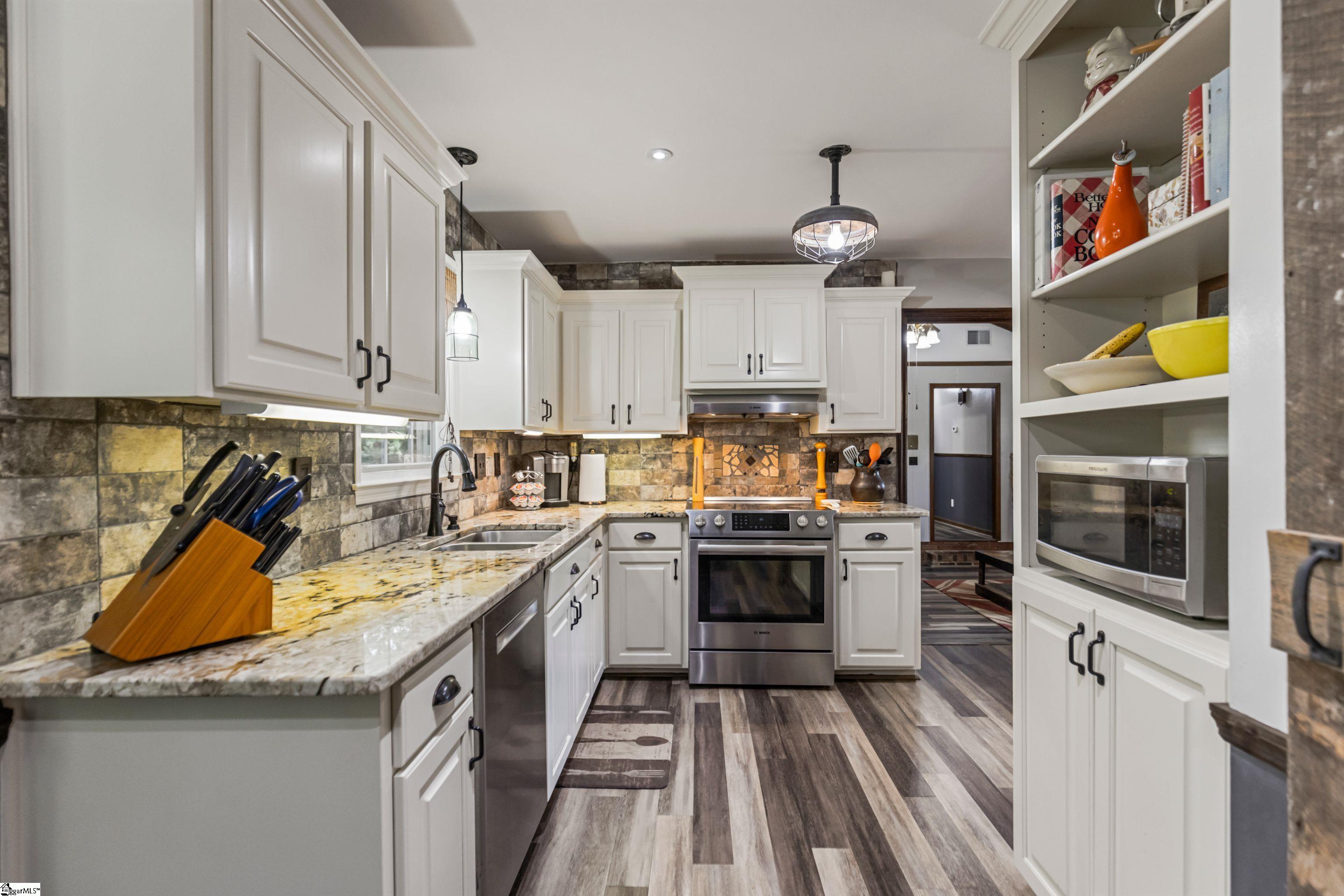 207 Green Ridge Drive Moore, SC 29369
