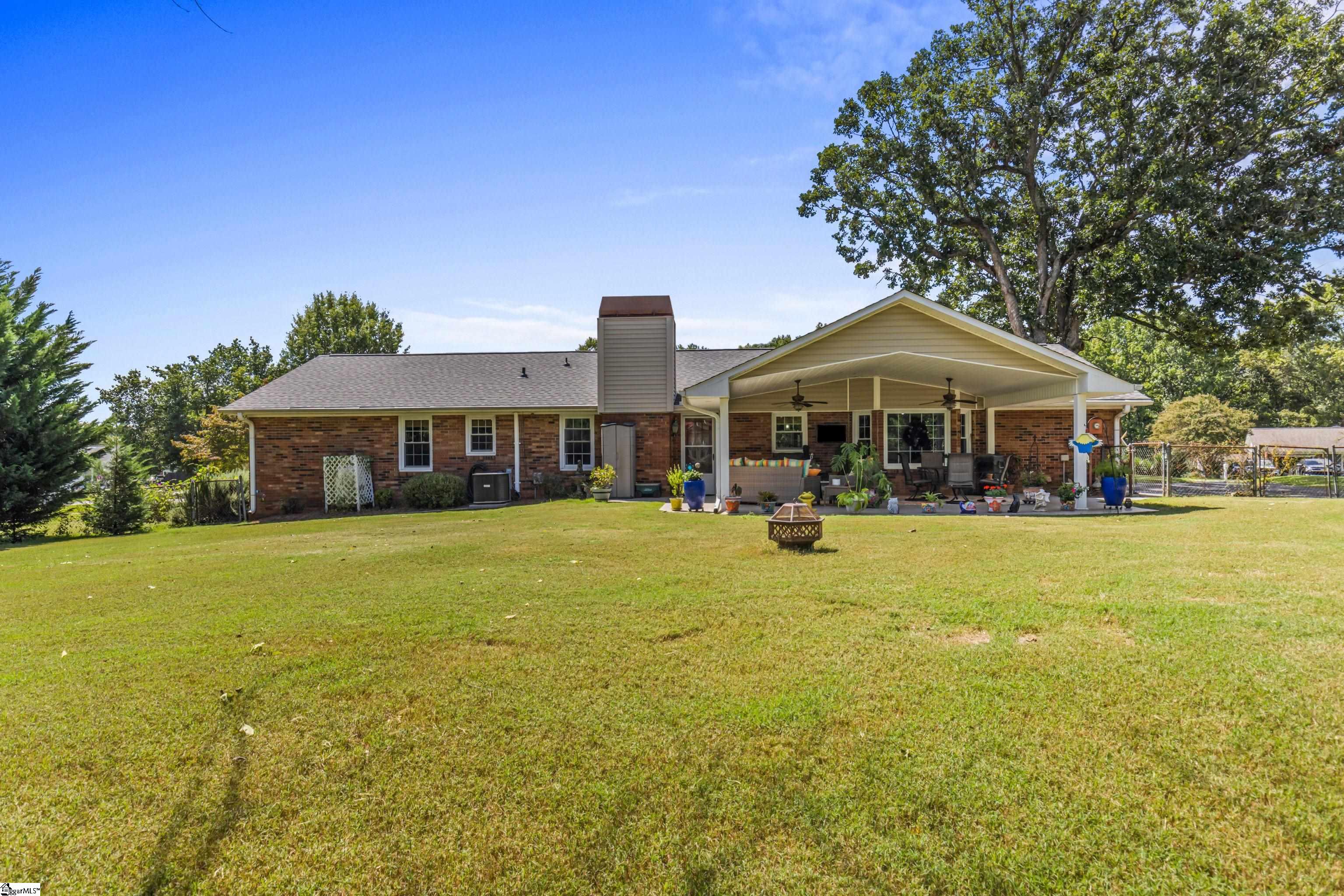 207 Green Ridge Drive Moore, SC 29369