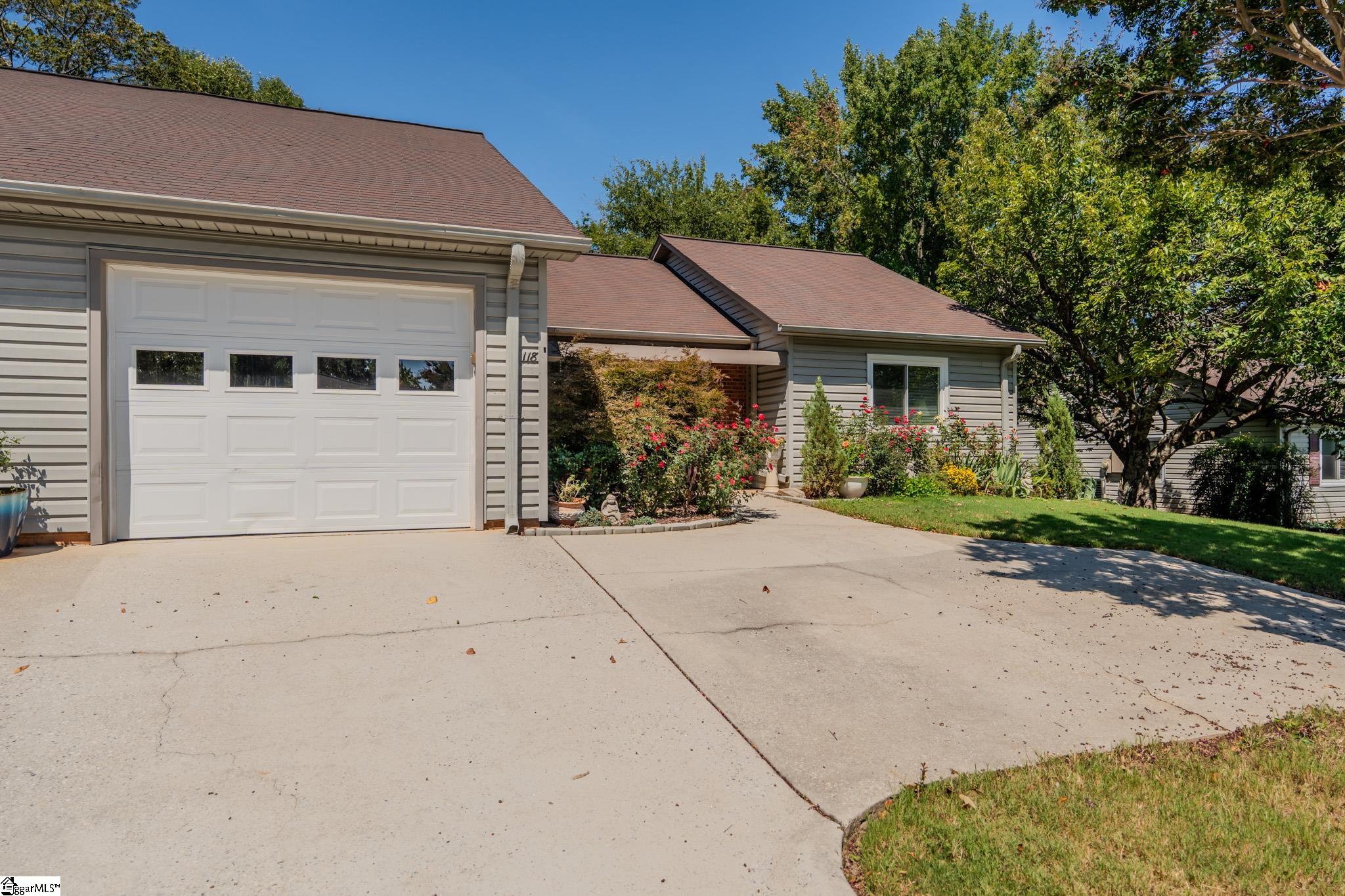 118 N Woodgreen Way Greenville, SC 29615