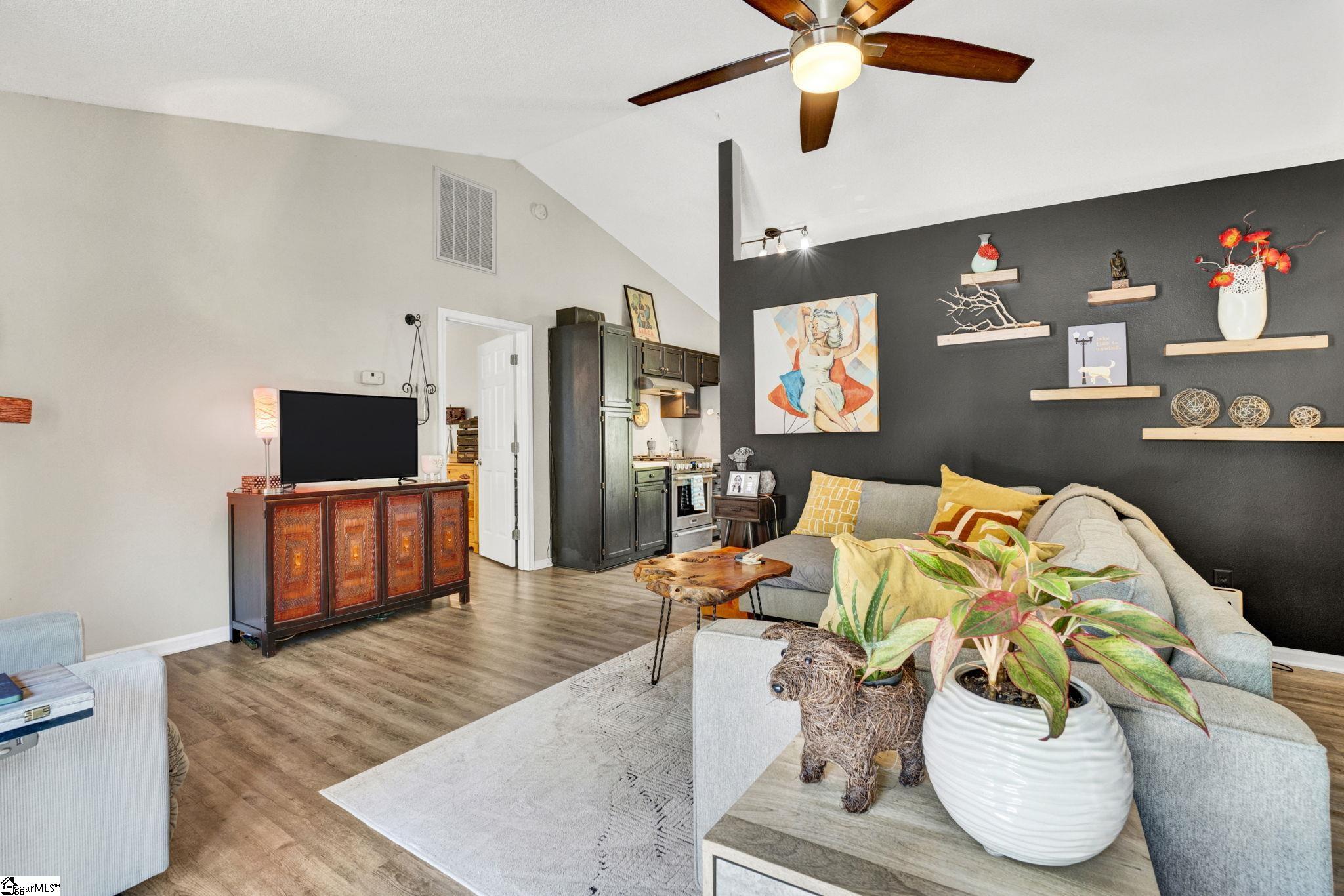 5 Rutgers Way Mauldin, SC 29662