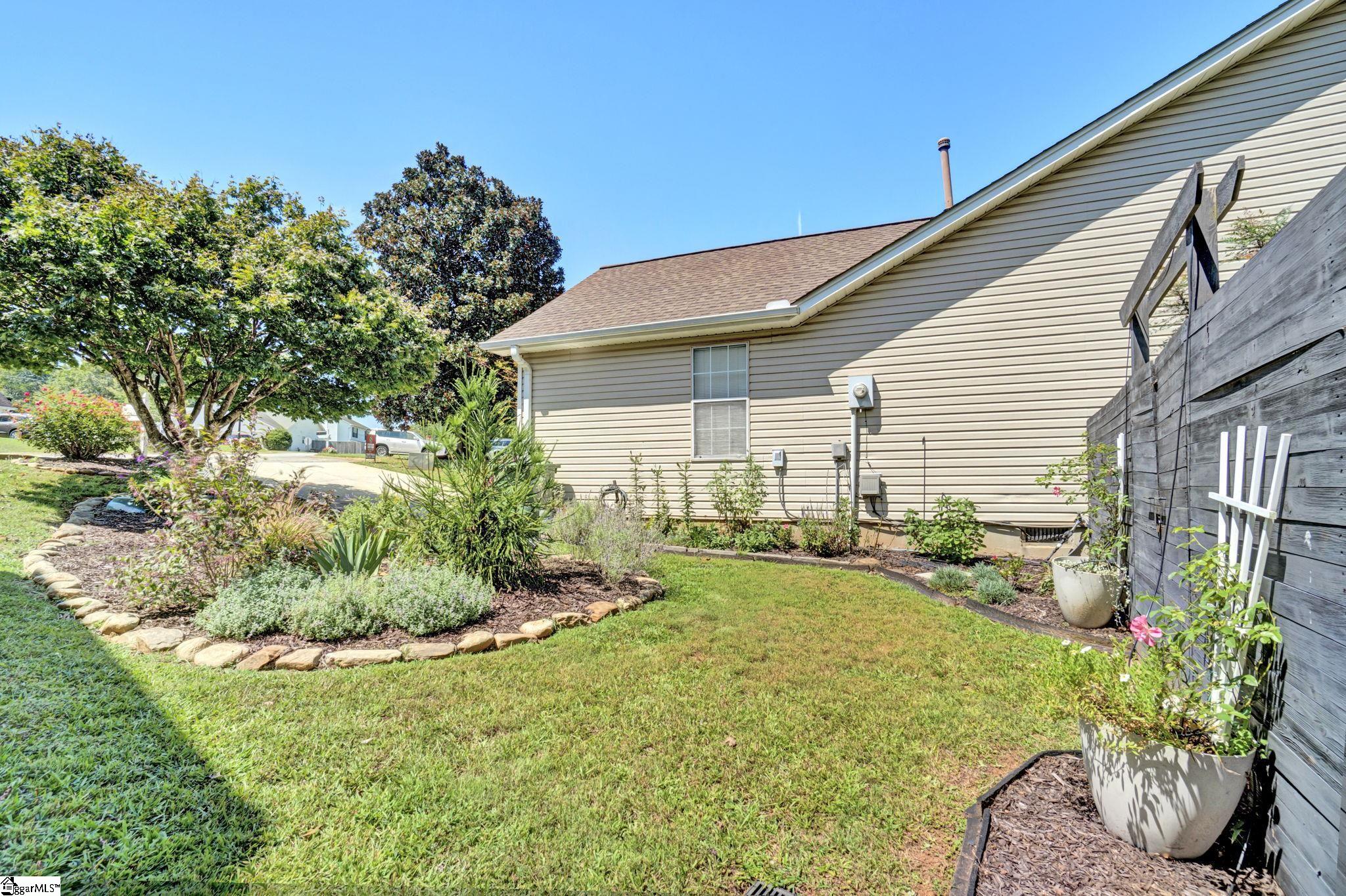 5 Rutgers Way Mauldin, SC 29662