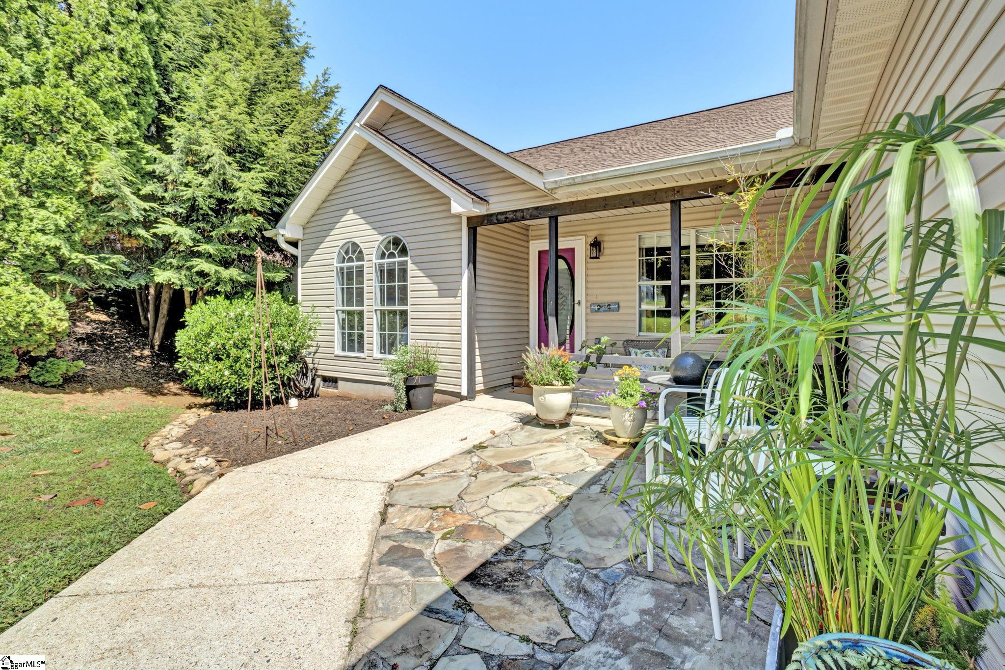 5 Rutgers Way Mauldin, SC 29662