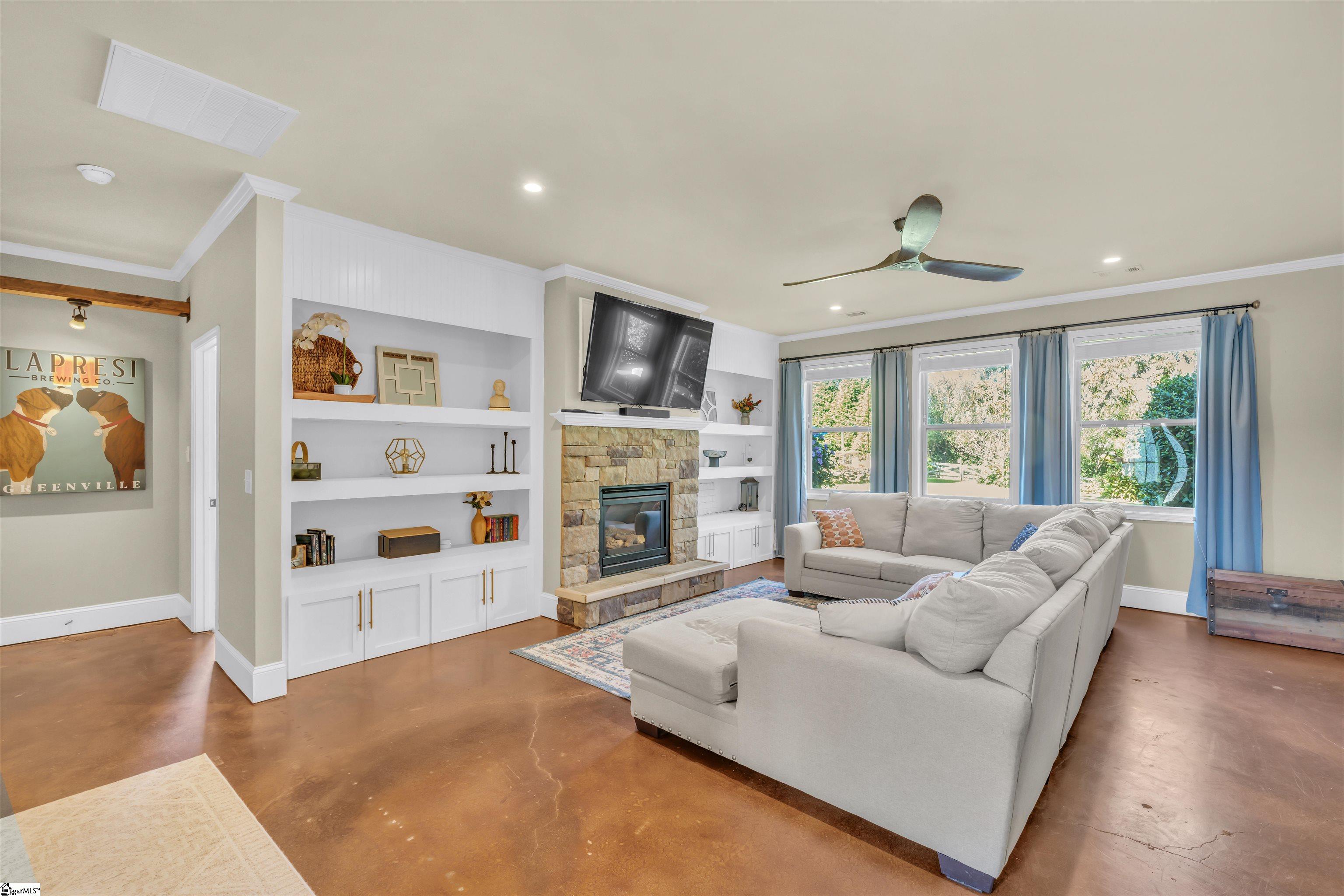 49 Scotts Bluff Drive Simpsonville, SC 29681