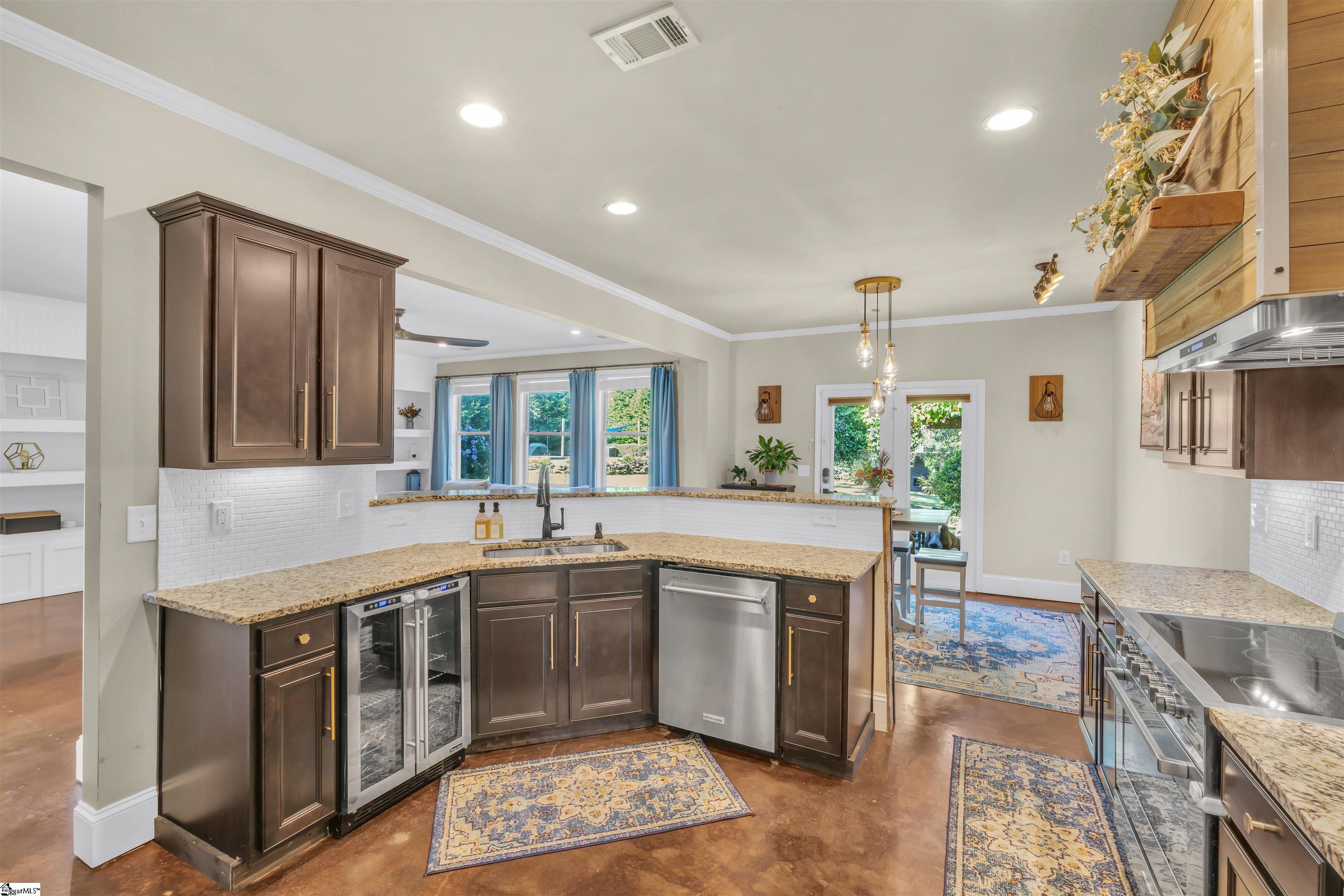 49 Scotts Bluff Drive Simpsonville, SC 29681