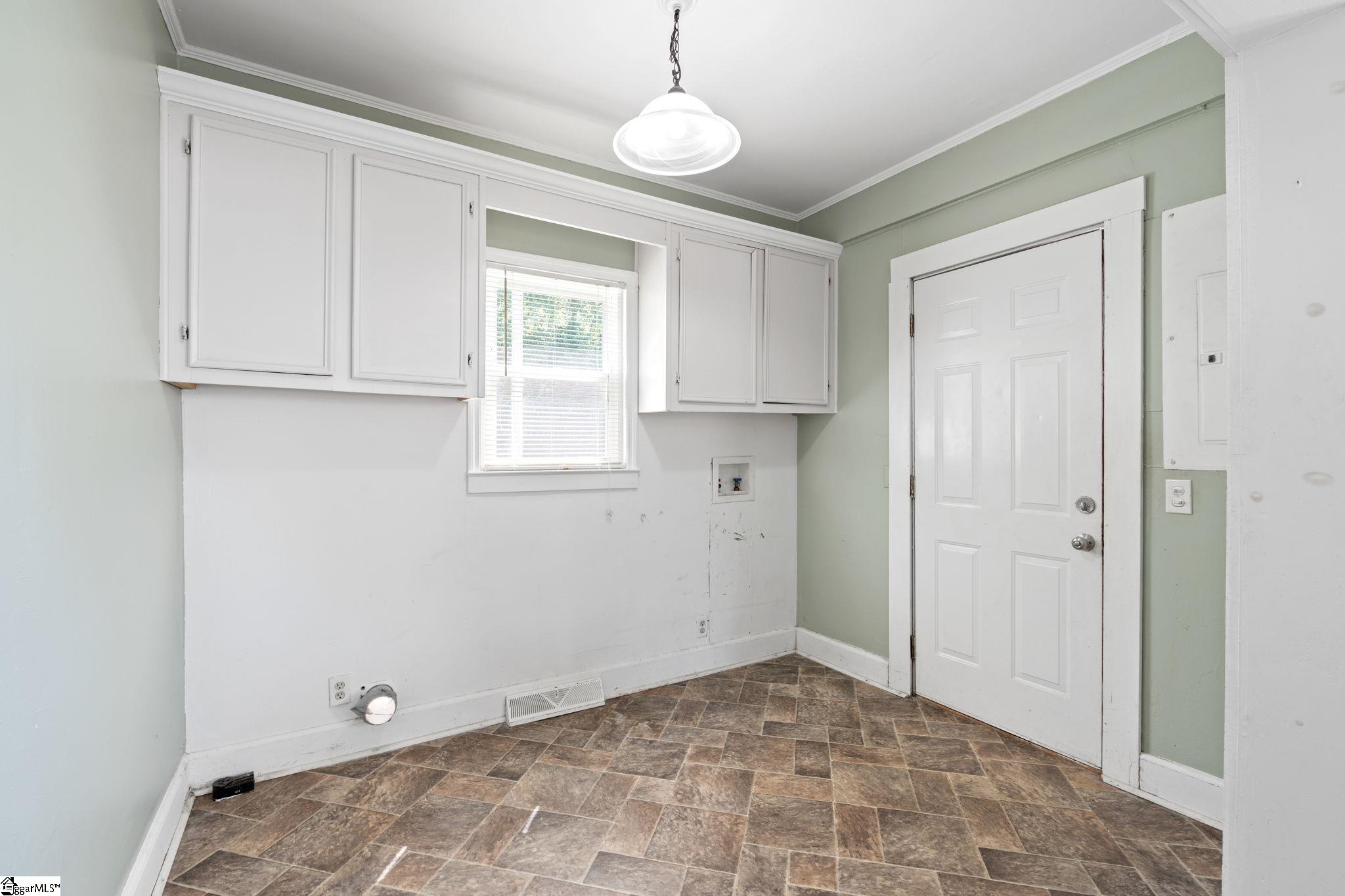 514 N Broad Street Clinton, SC 29325