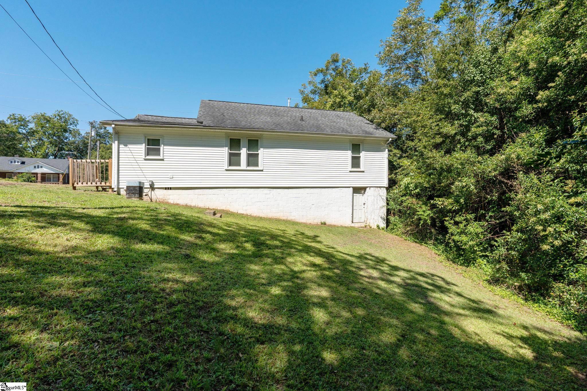 514 N Broad Street Clinton, SC 29325
