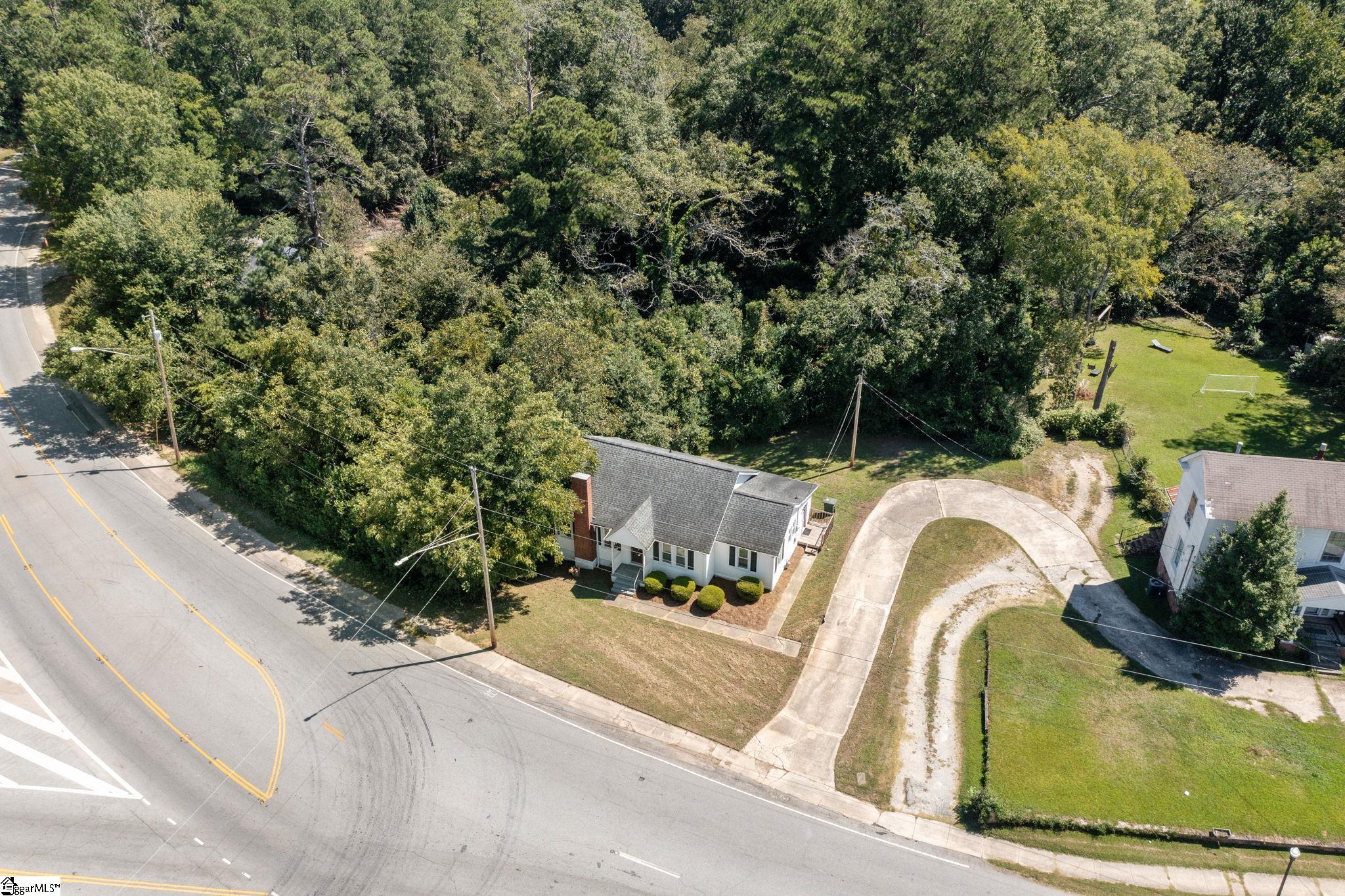 514 N Broad Street Clinton, SC 29325