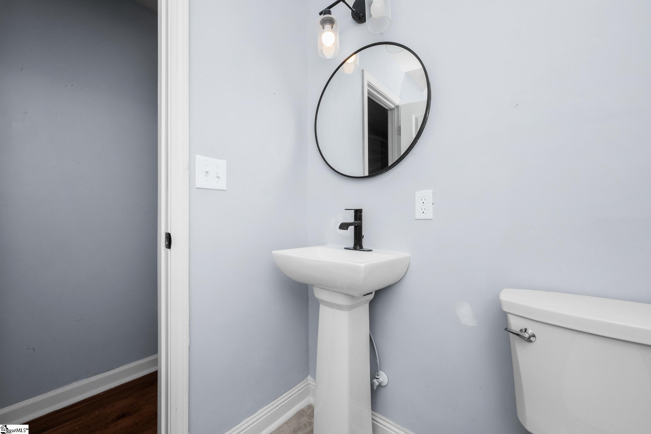861 Pinecrest Street Woodruff, SC 29388