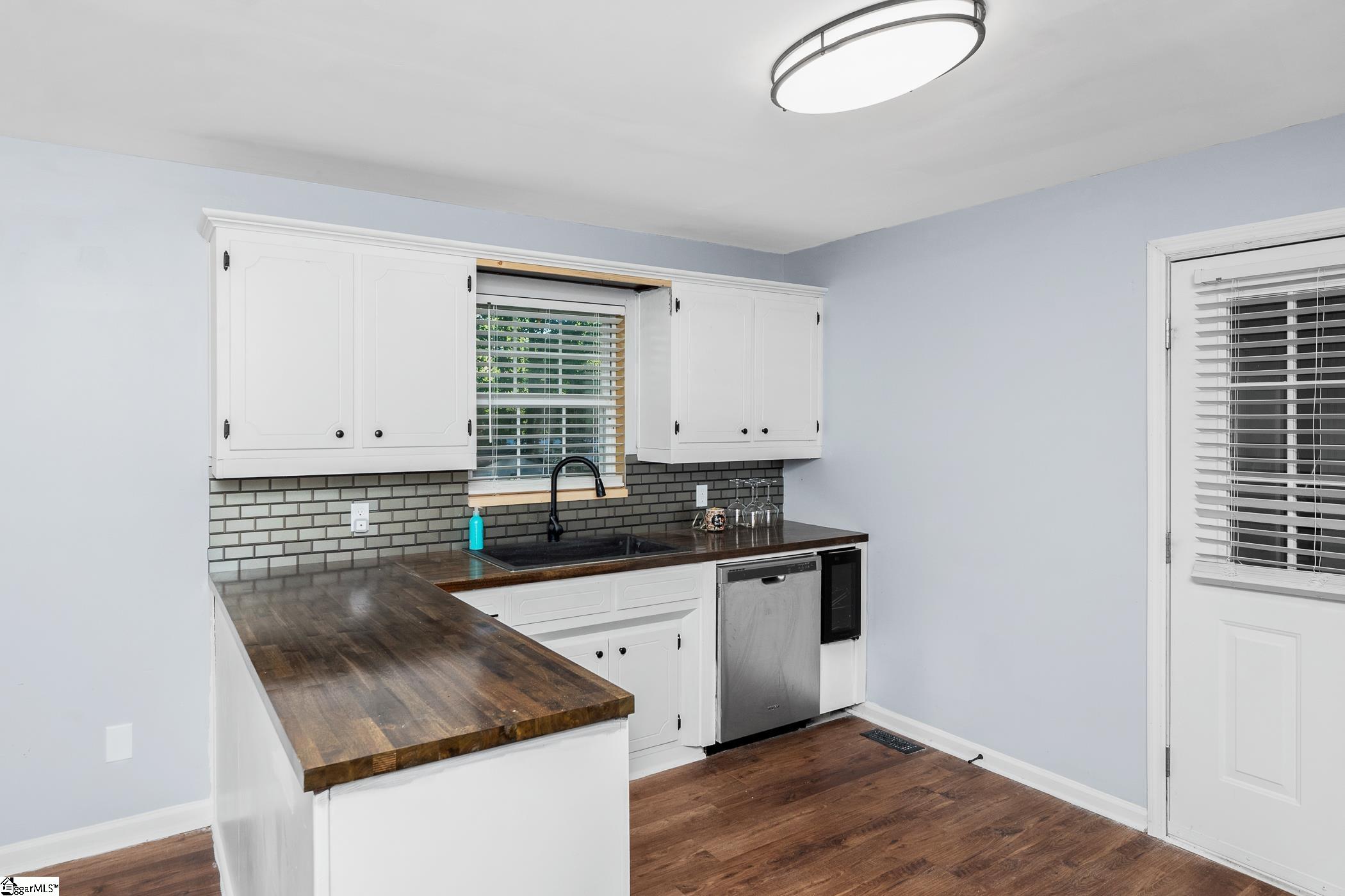 861 Pinecrest Street Woodruff, SC 29388