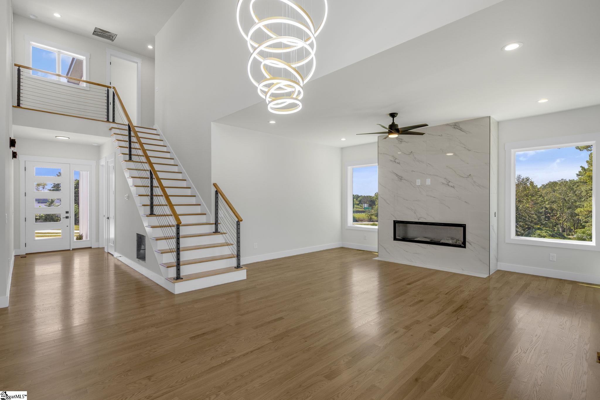 48 Village Crest Drive Greenville, SC 29607