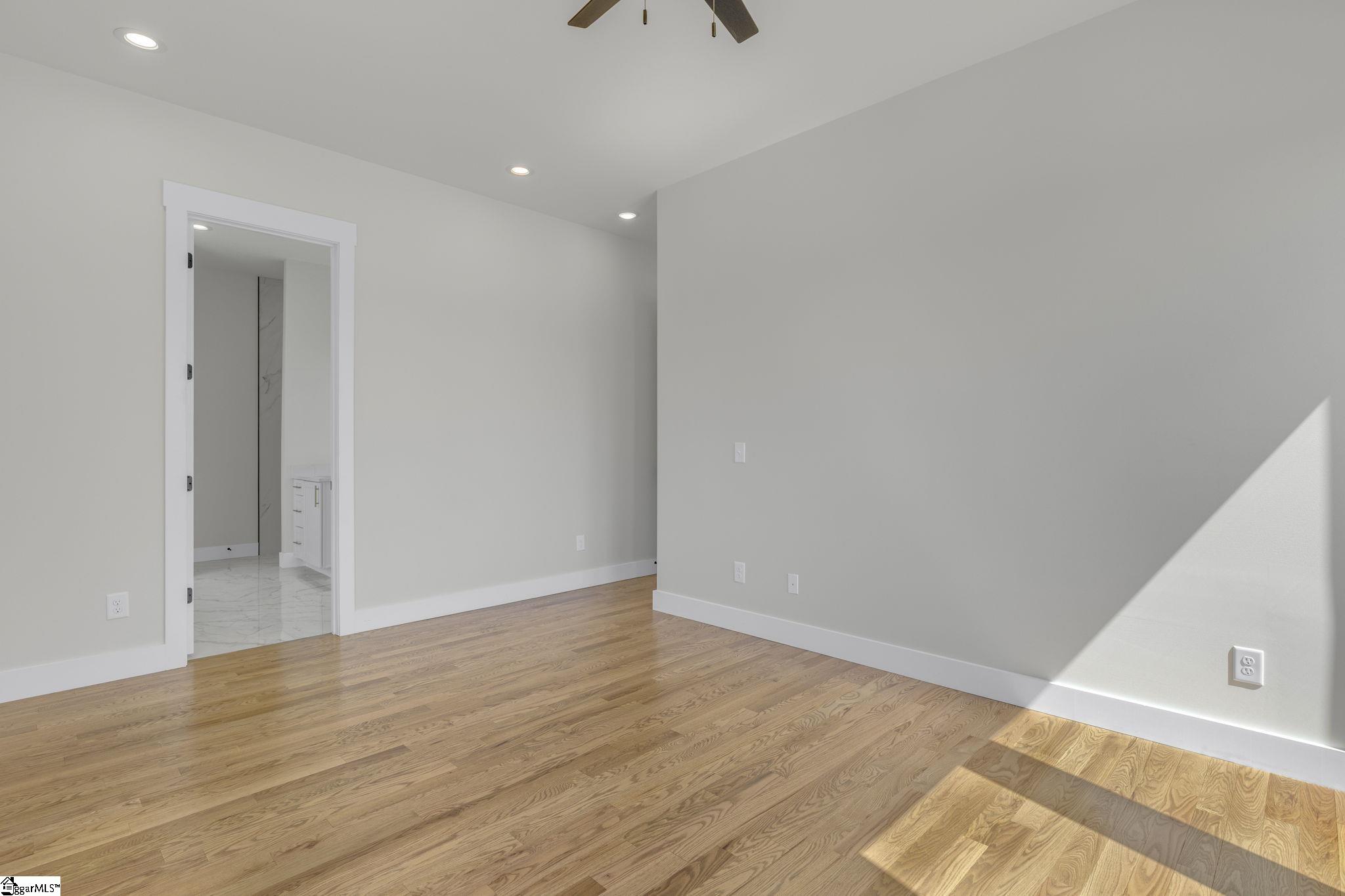 48 Village Crest Drive Greenville, SC 29607