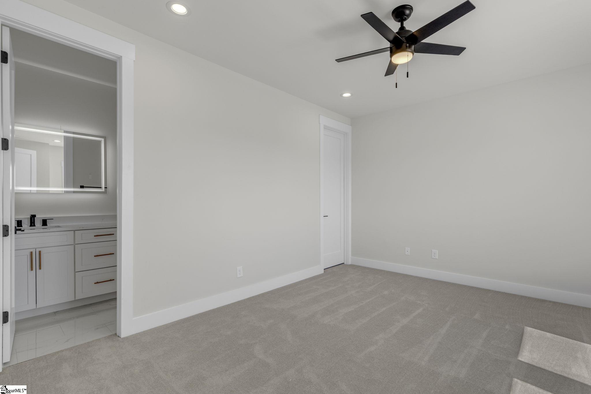 48 Village Crest Drive Greenville, SC 29607