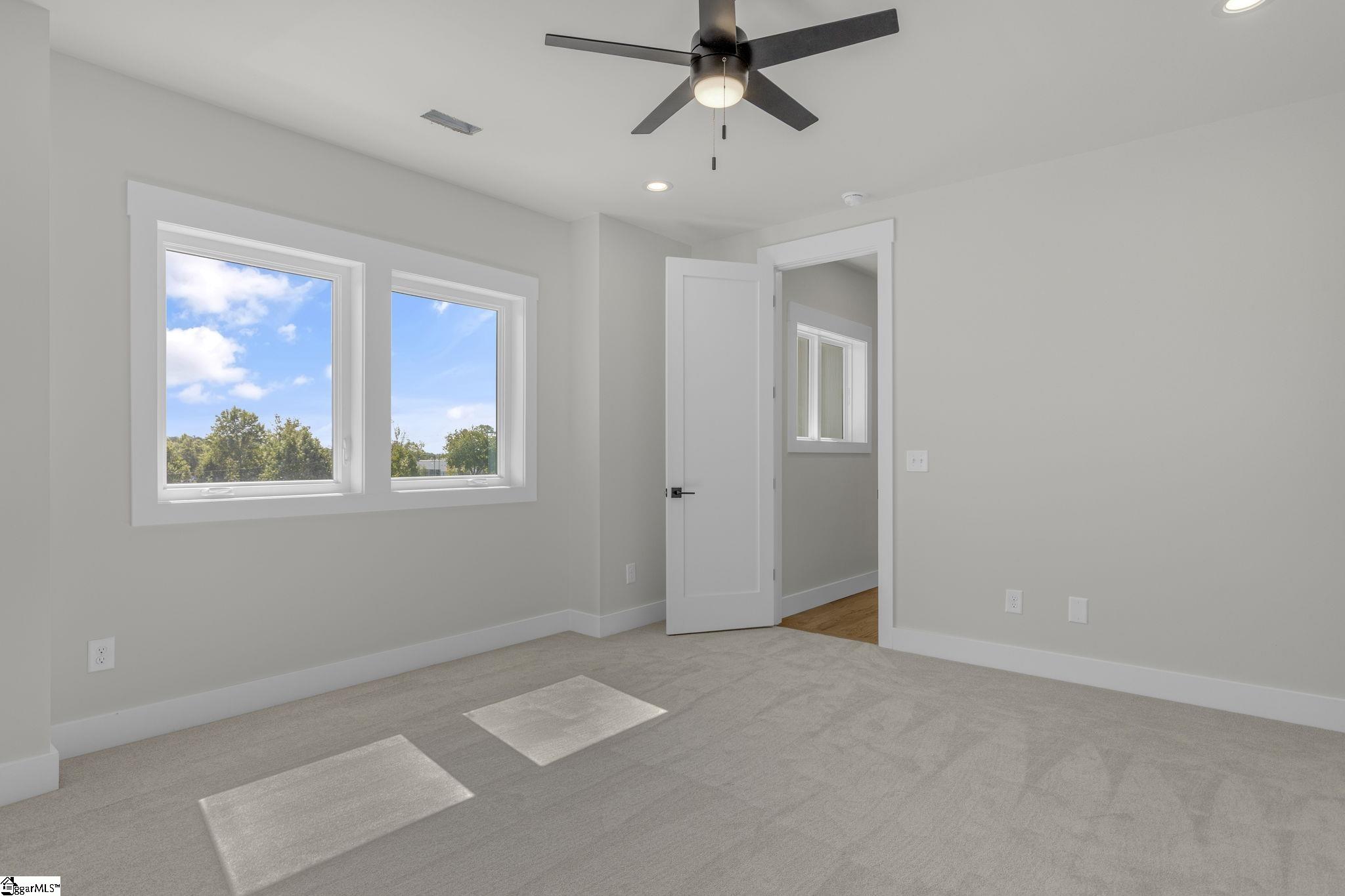 48 Village Crest Drive Greenville, SC 29607