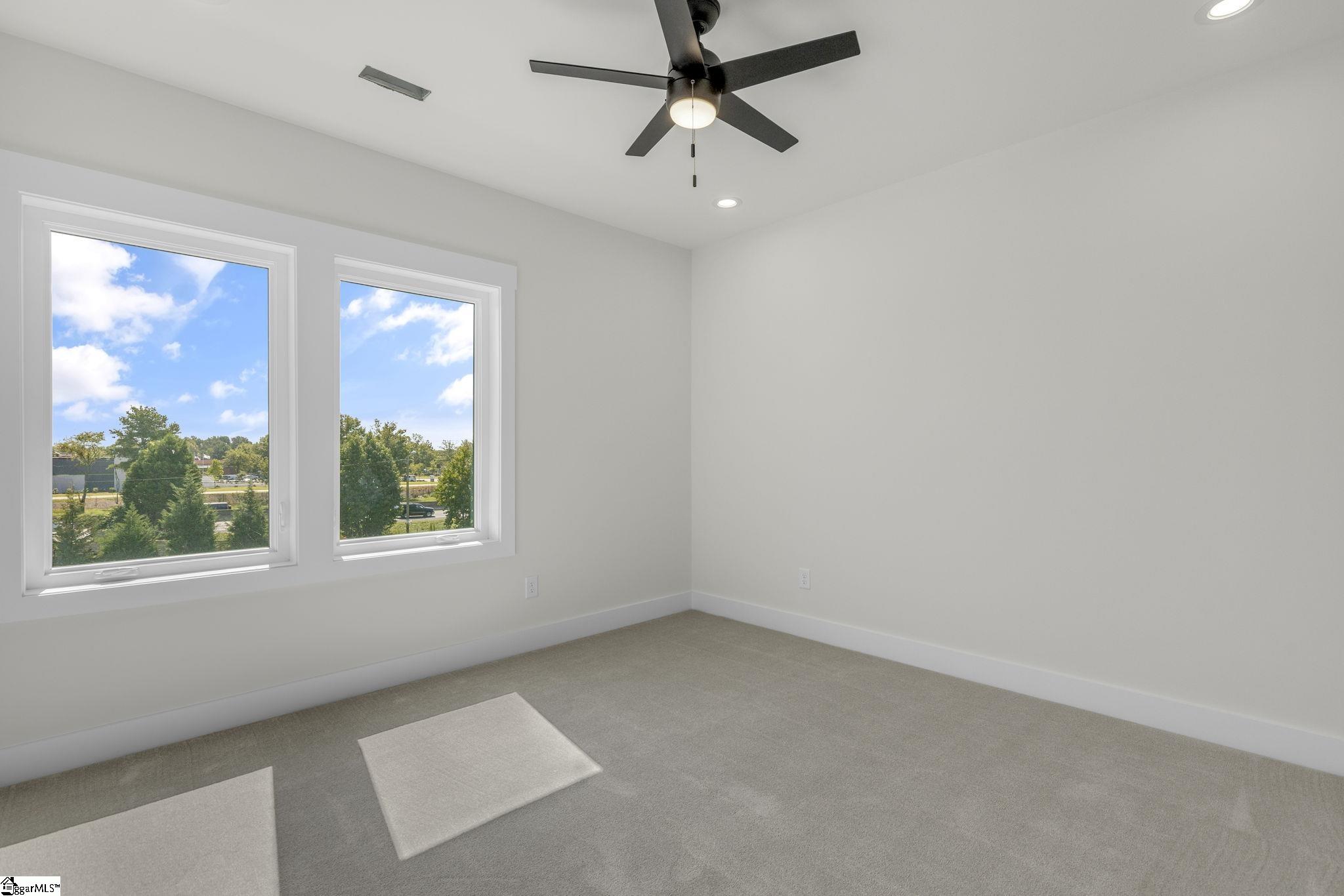 48 Village Crest Drive Greenville, SC 29607