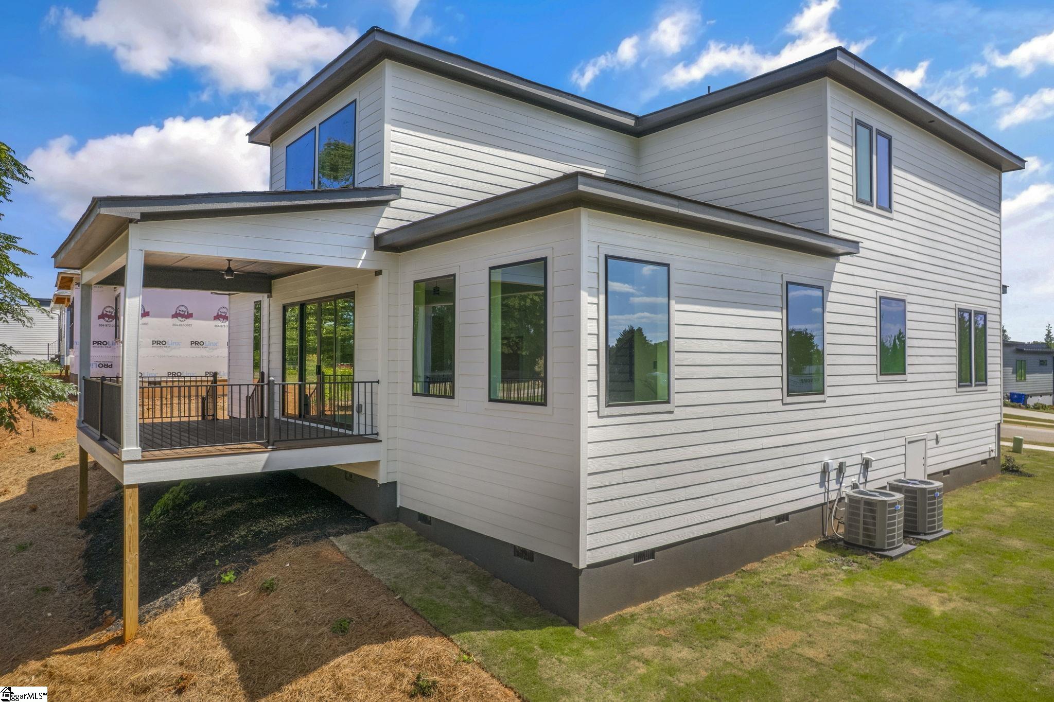 48 Village Crest Drive Greenville, SC 29607