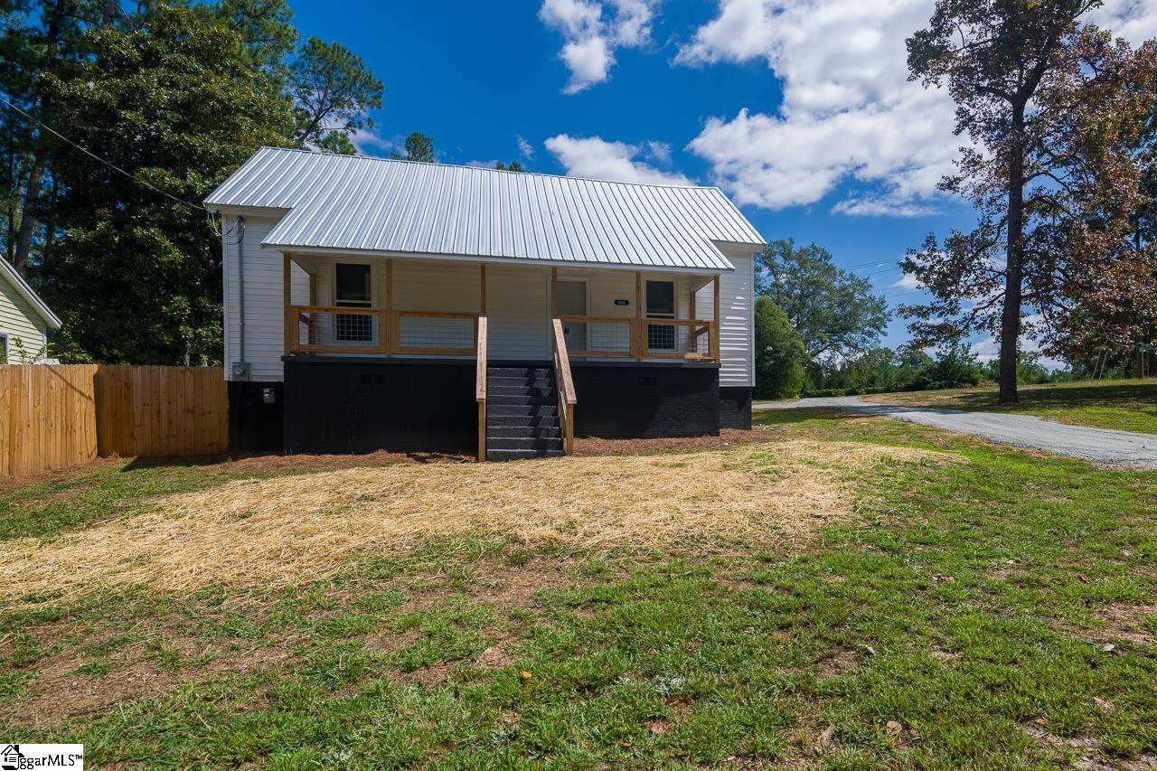 400 N Bell Street Extension Clinton, SC 29325