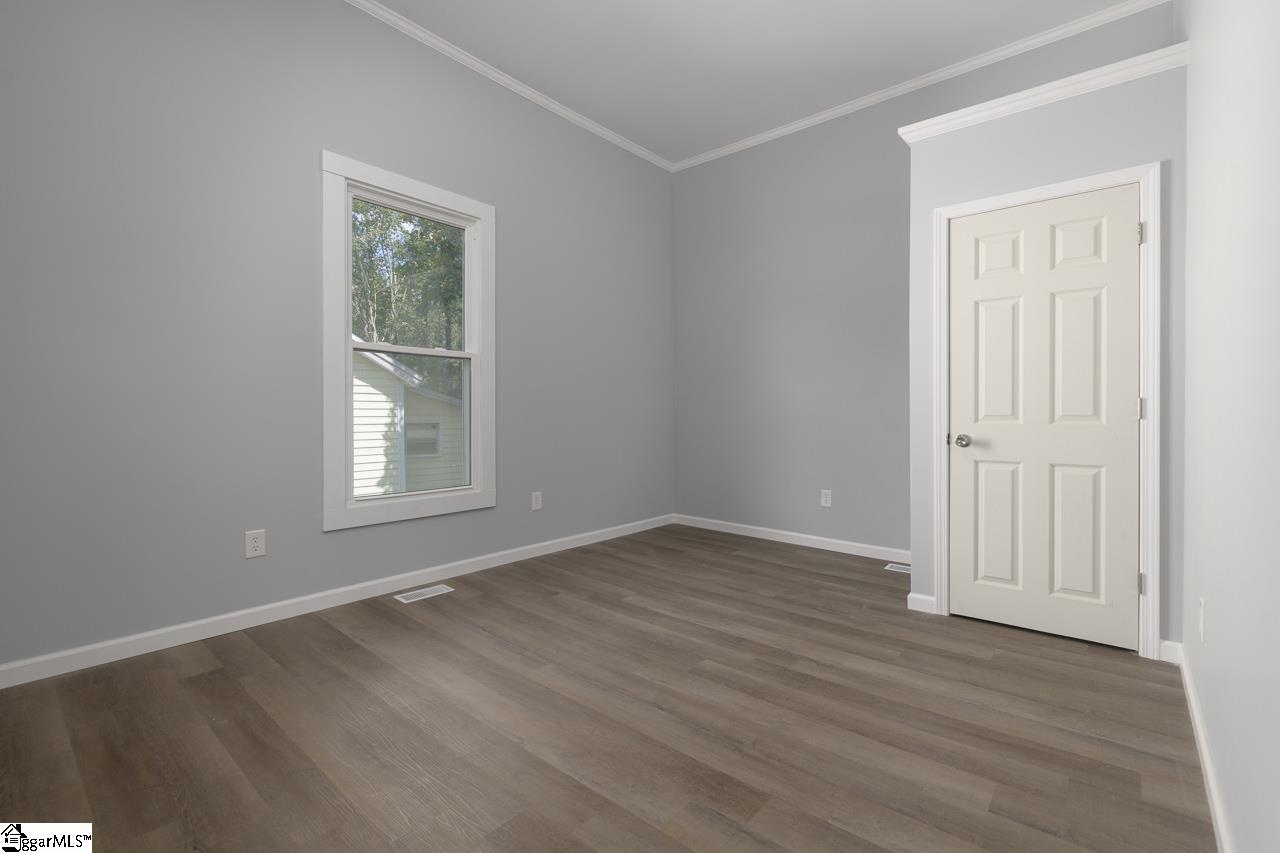 400 N Bell Street Extension Clinton, SC 29325