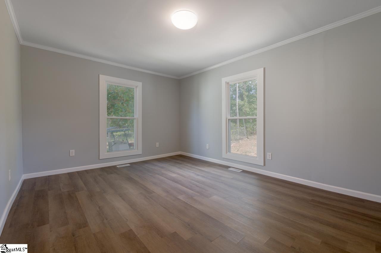 400 N Bell Street Extension Clinton, SC 29325