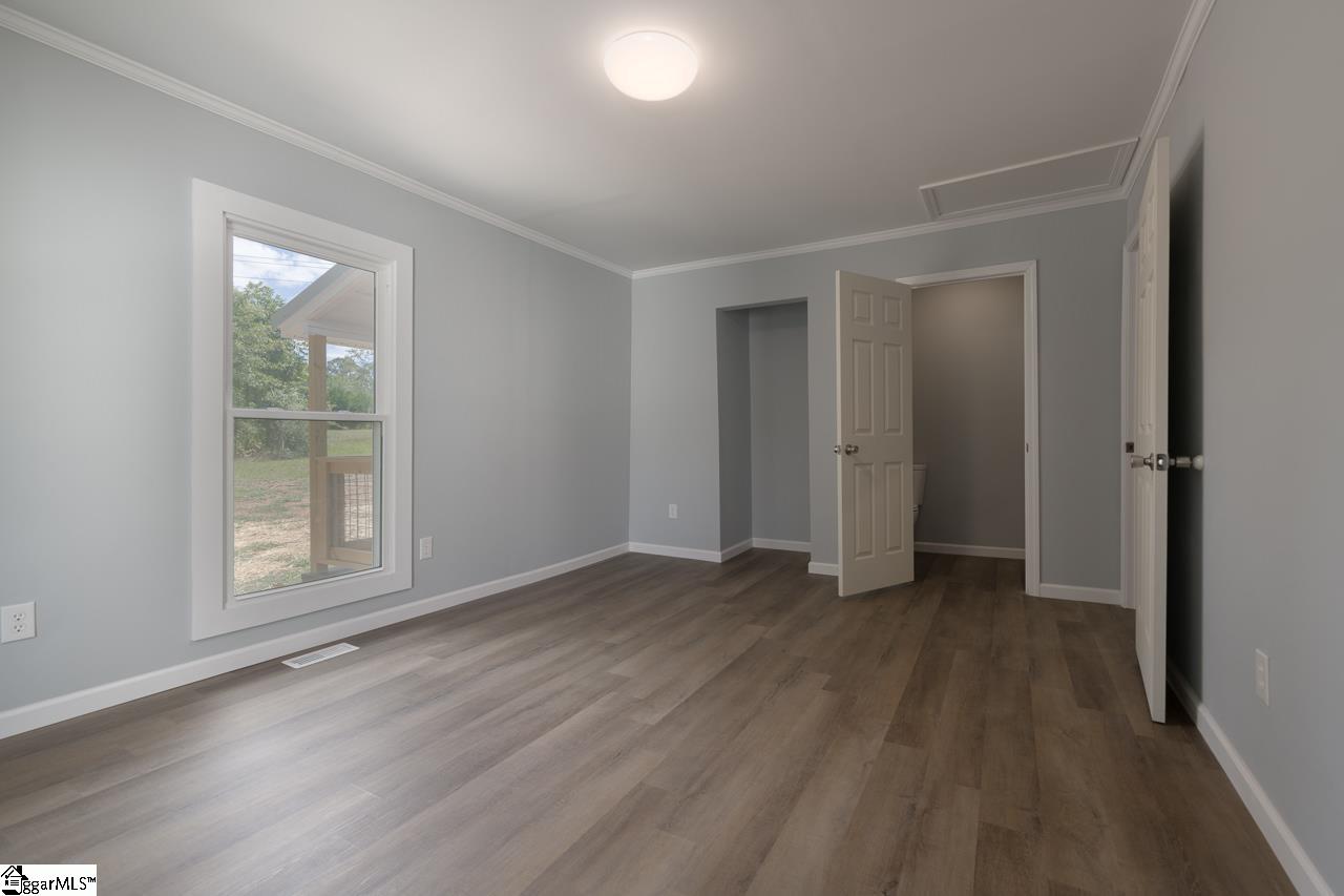 400 N Bell Street Extension Clinton, SC 29325