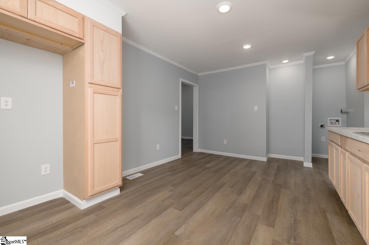 400 N Bell Street Extension Clinton, SC 29325