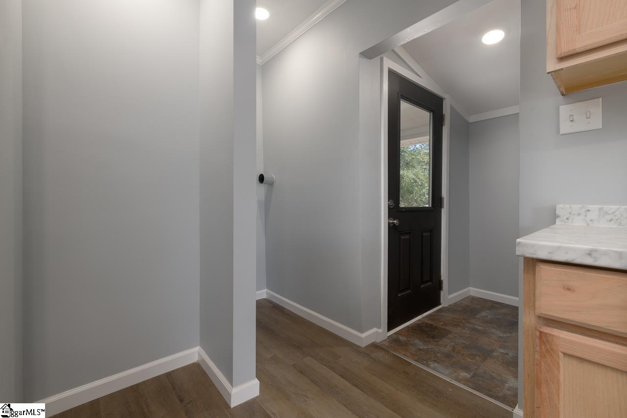400 N Bell Street Extension Clinton, SC 29325