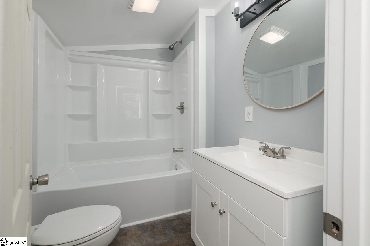400 N Bell Street Extension Clinton, SC 29325