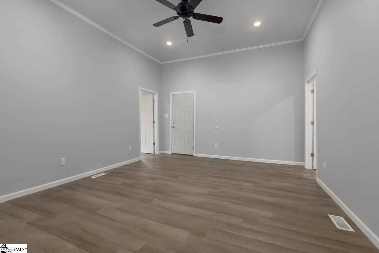 400 N Bell Street Extension Clinton, SC 29325