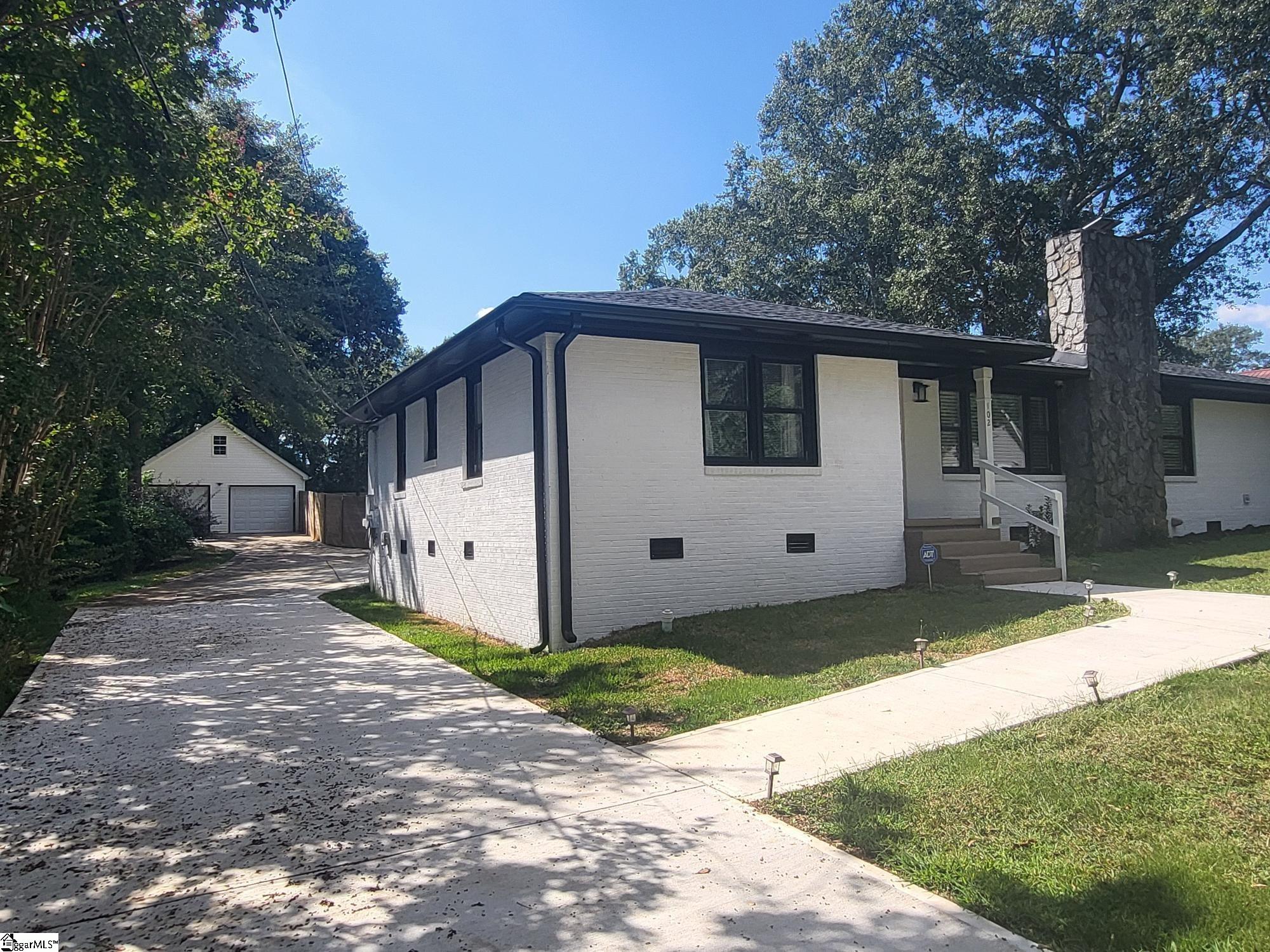 102 Terrace Circle Simpsonville, SC 29681