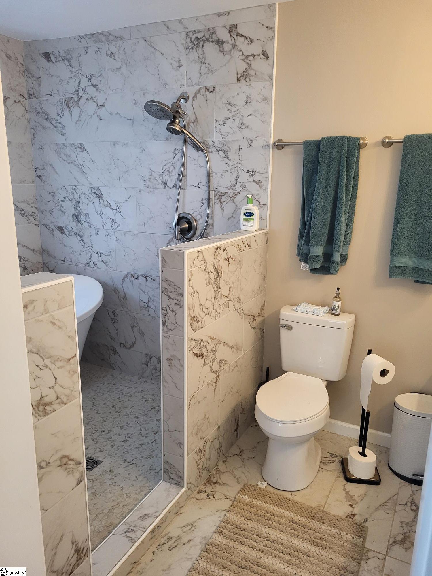 102 Terrace Circle Simpsonville, SC 29681