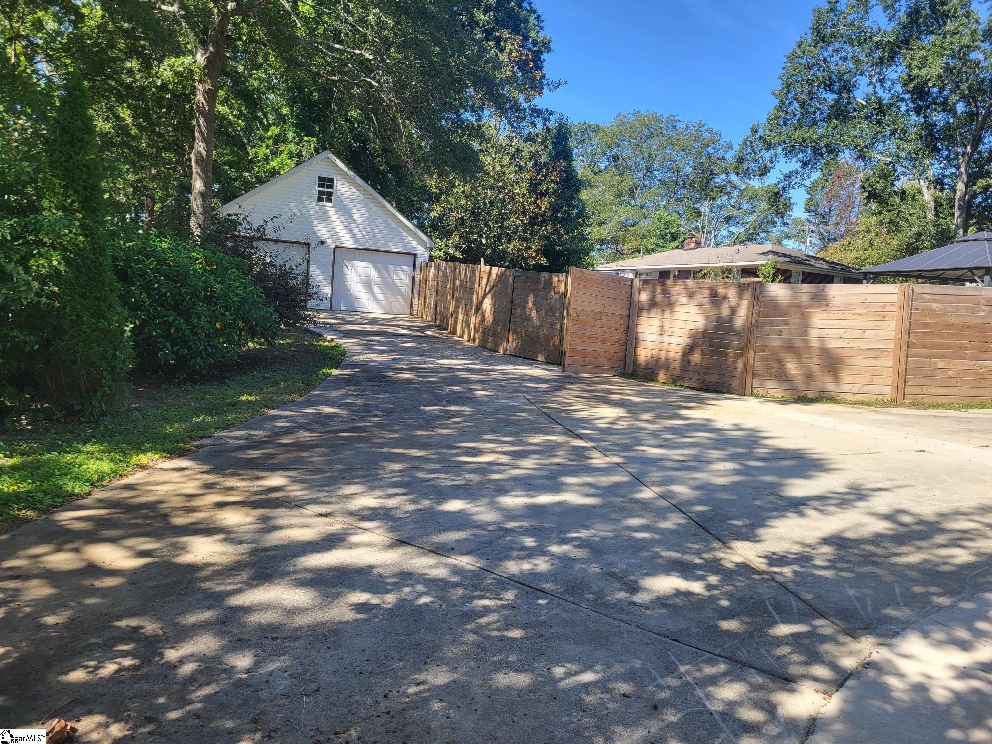 102 Terrace Circle Simpsonville, SC 29681