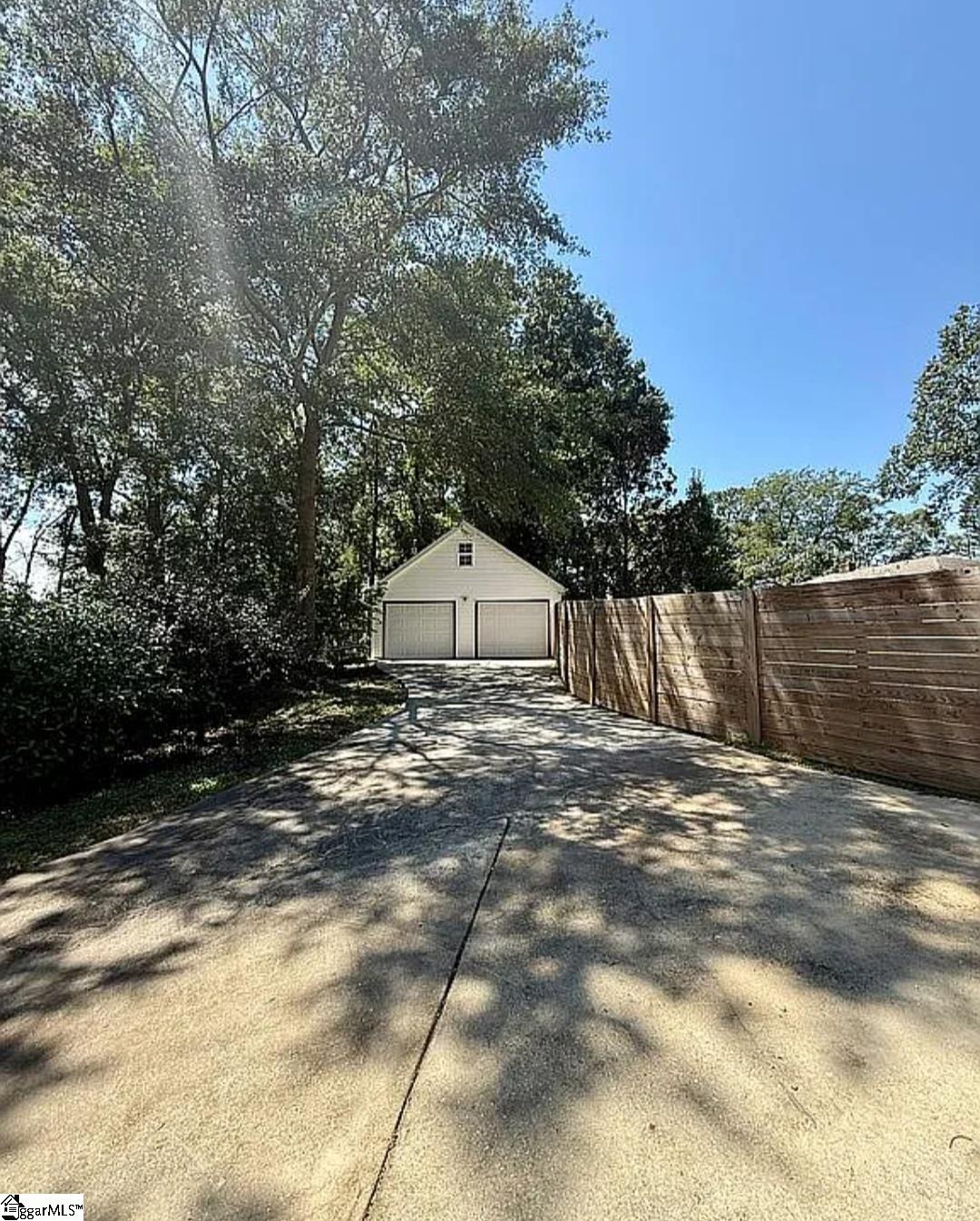 102 Terrace Circle Simpsonville, SC 29681