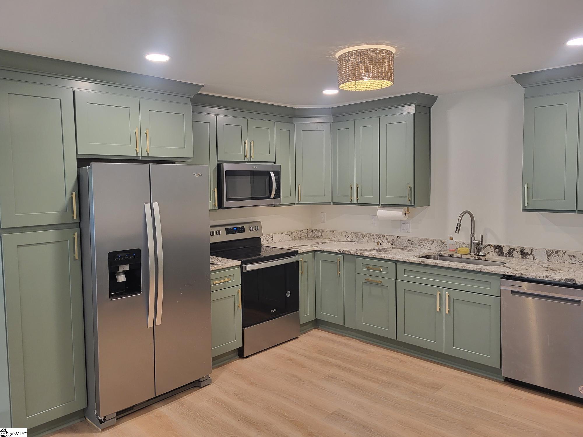 102 Terrace Circle Simpsonville, SC 29681