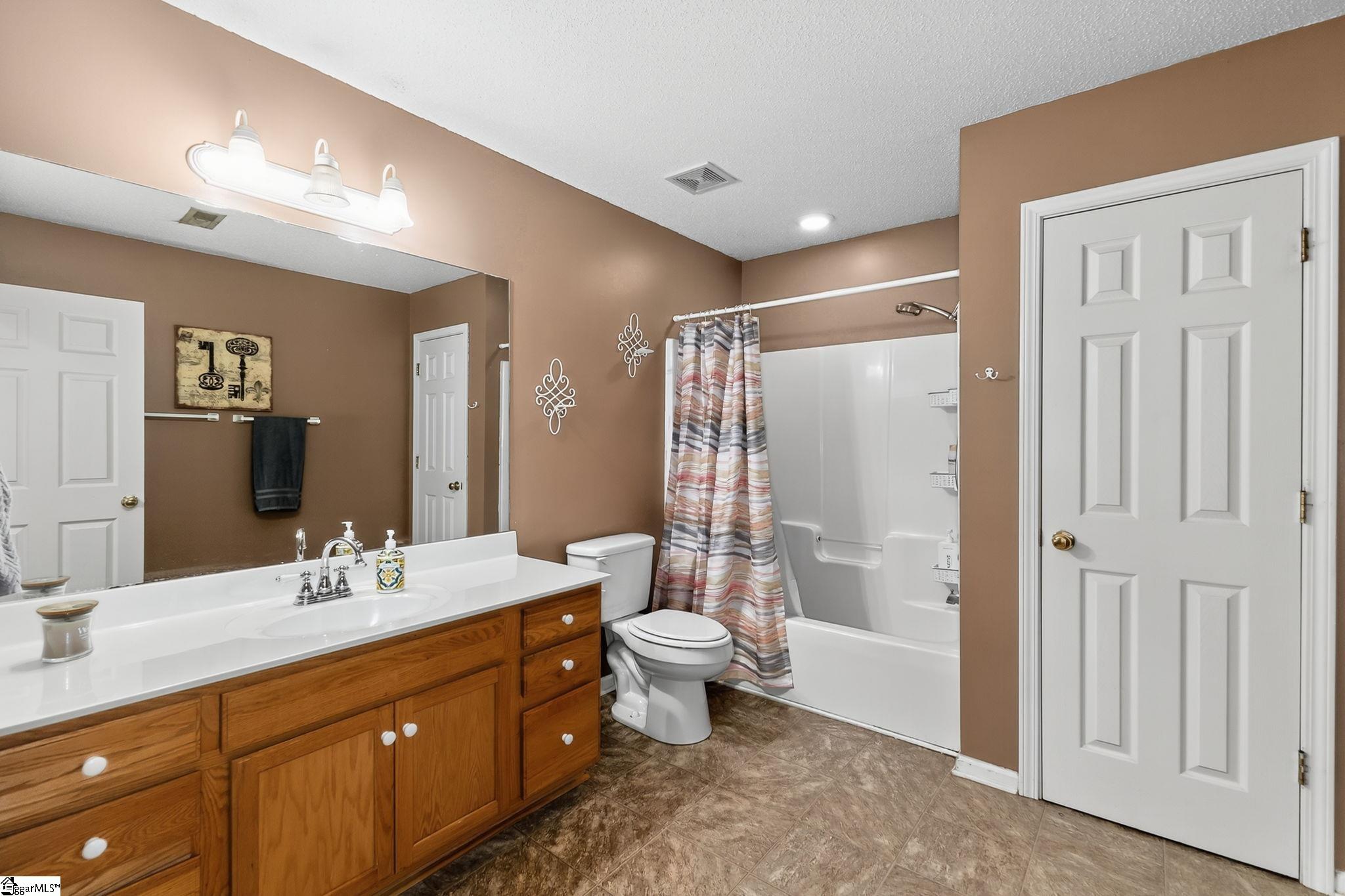 214 Cooleys Crest Lane Inman, SC 29349