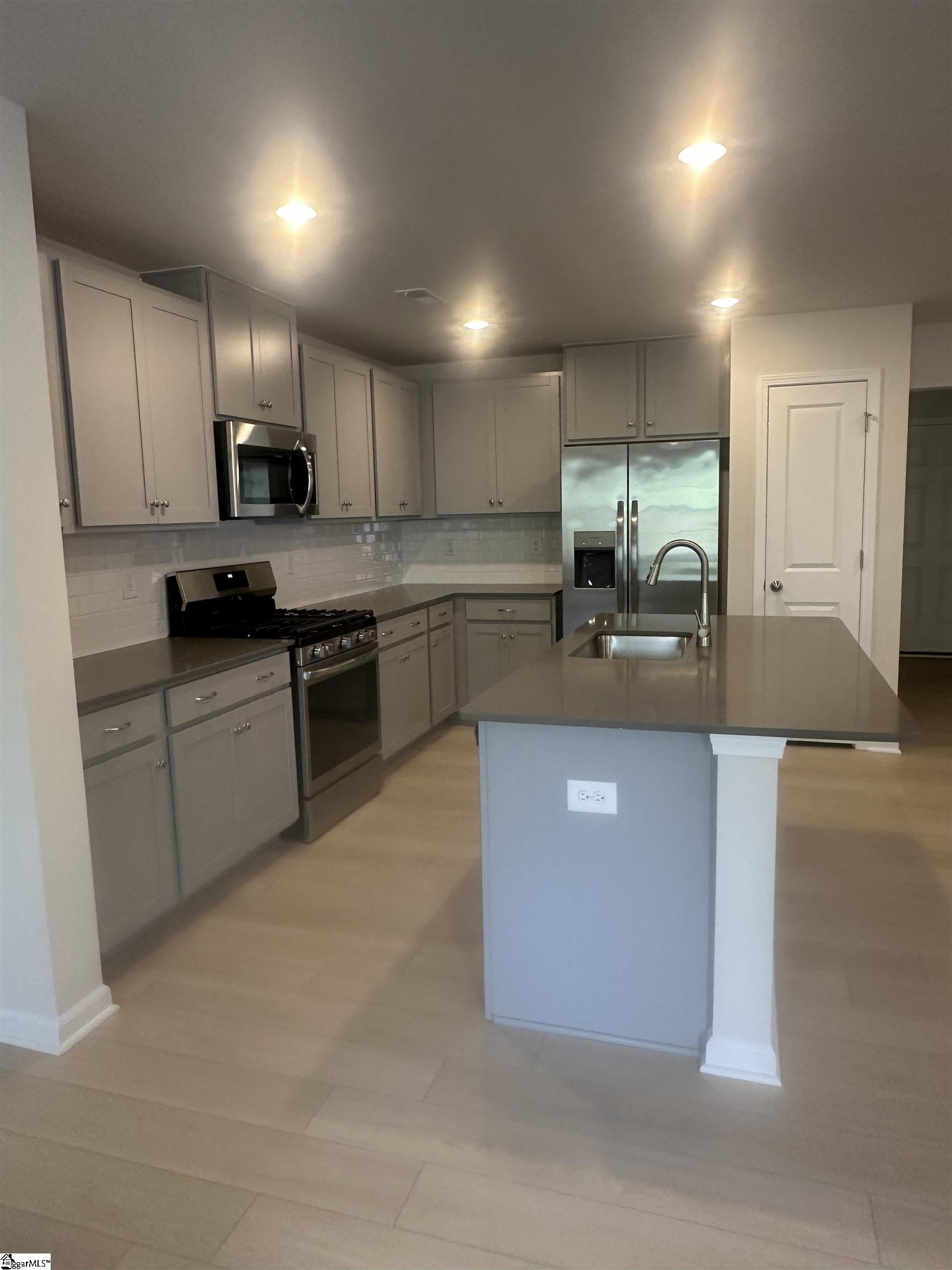 919 Powder Creek Drive Reidville, SC 29375