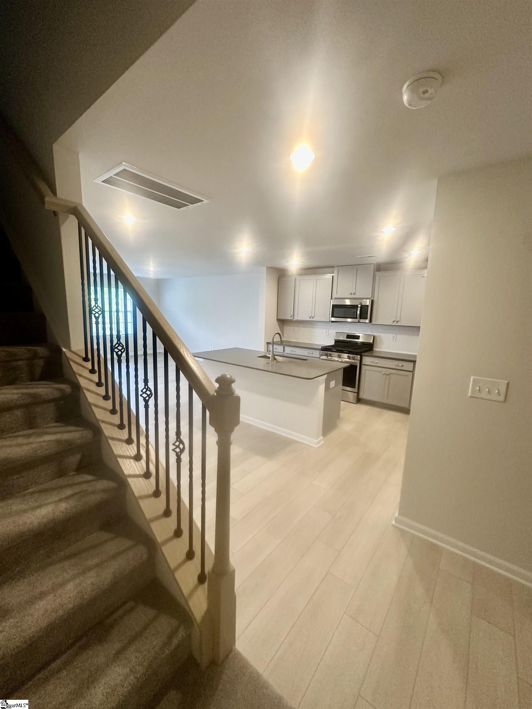 919 Powder Creek Drive Reidville, SC 29375